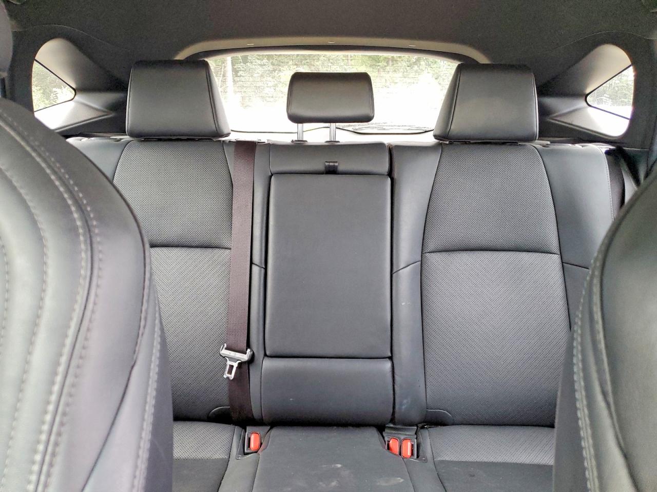 2021 Toyota Venza Xle Серебряный vin: JTEAAAAH1MJ087091