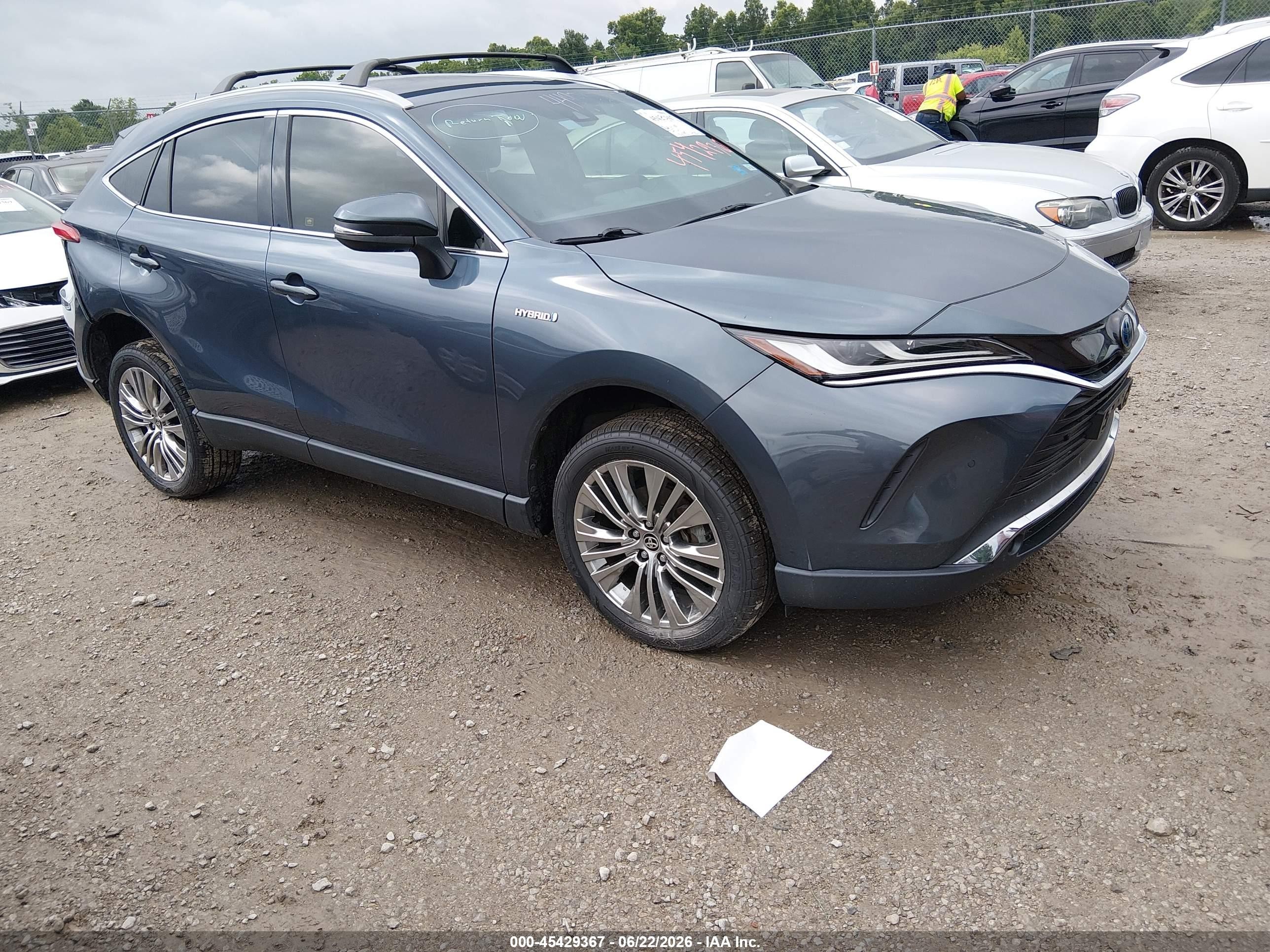 2021 Toyota Venza Xle Blue vin: JTEAAAAH2MJ006776