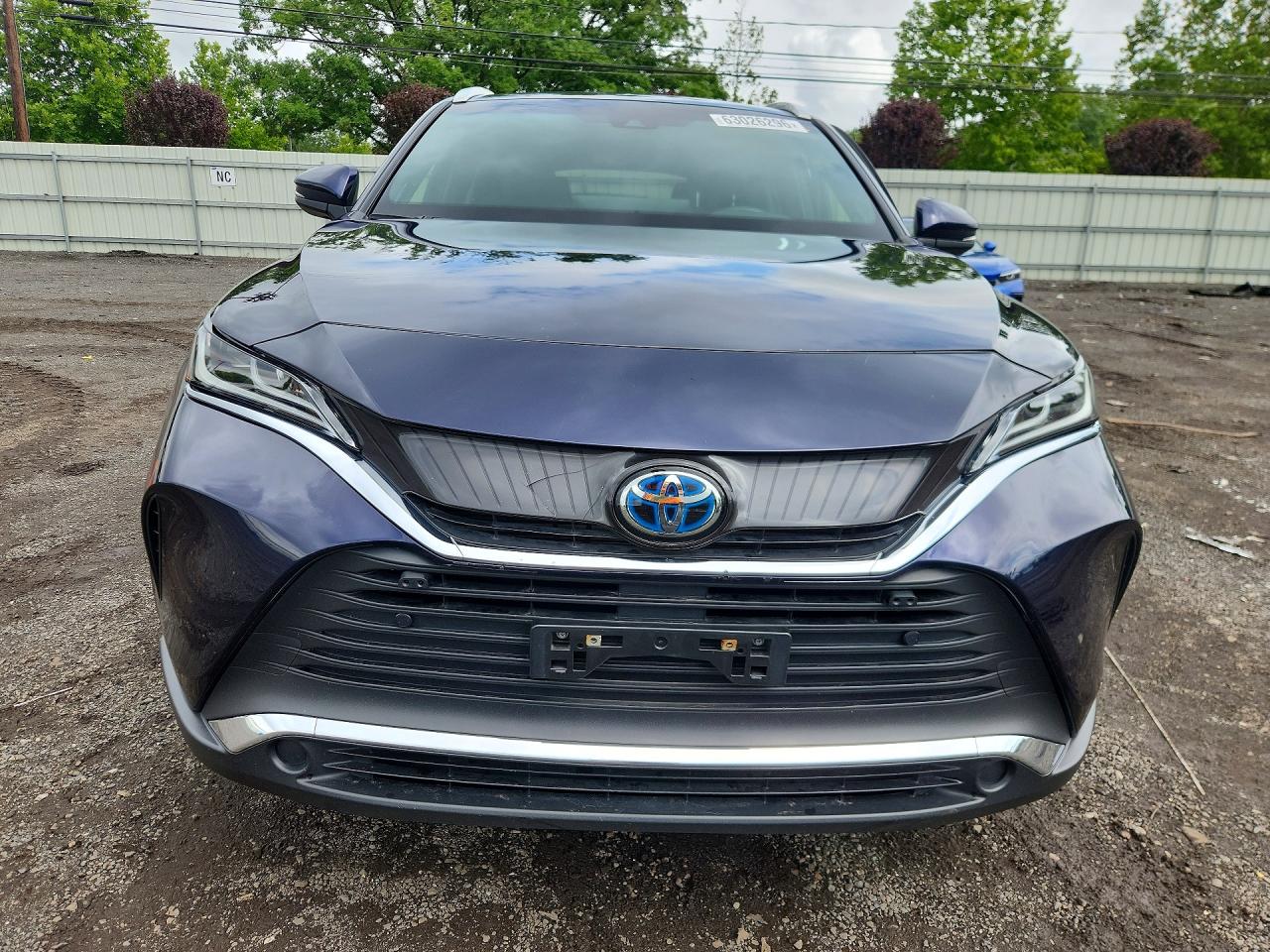 2021 Toyota Venza Xle Blue vin: JTEAAAAH3MJ005829