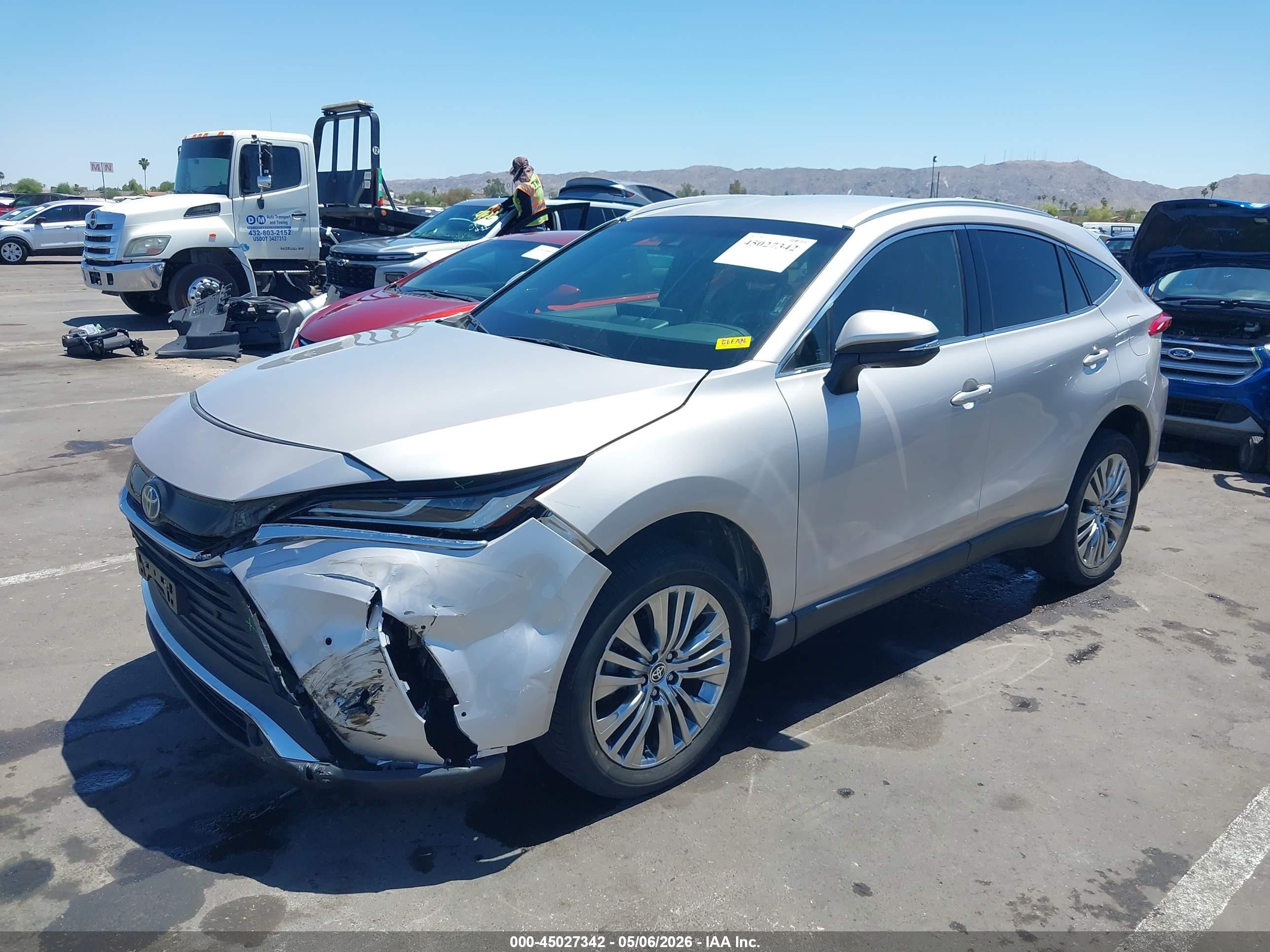 2023 Toyota Venza Xle Бежевый vin: JTEAAAAH3PJ127269