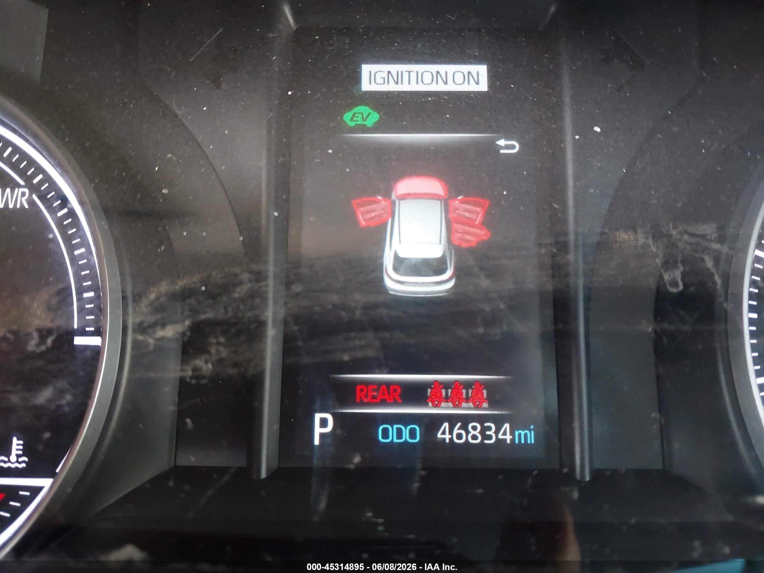 2021 Toyota Venza Le Серебряный vin: JTEAAAAH4MJ052917