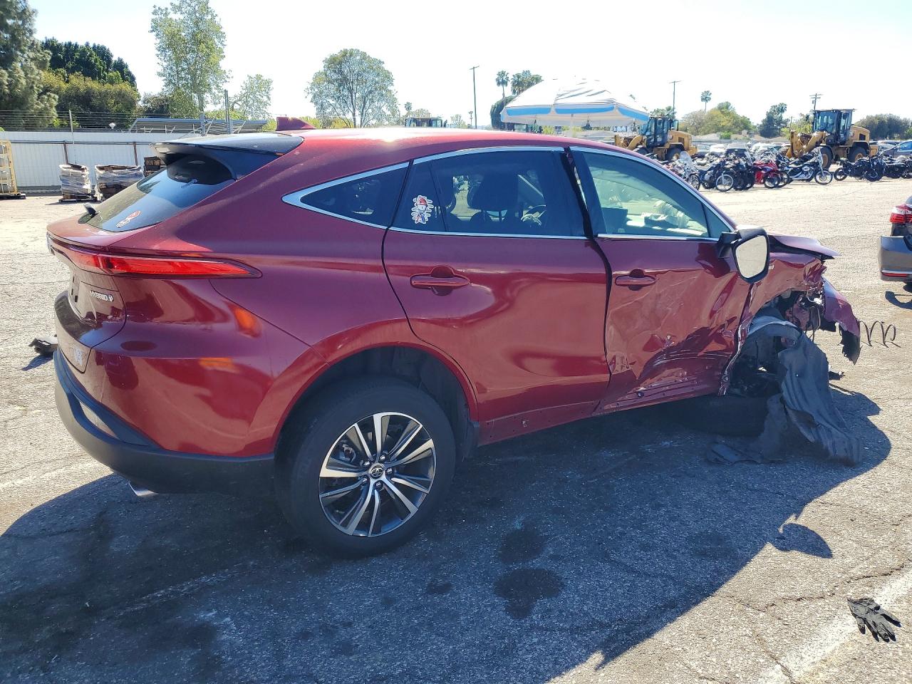 2021 Toyota Venza Le Red vin: JTEAAAAH4MJ078403