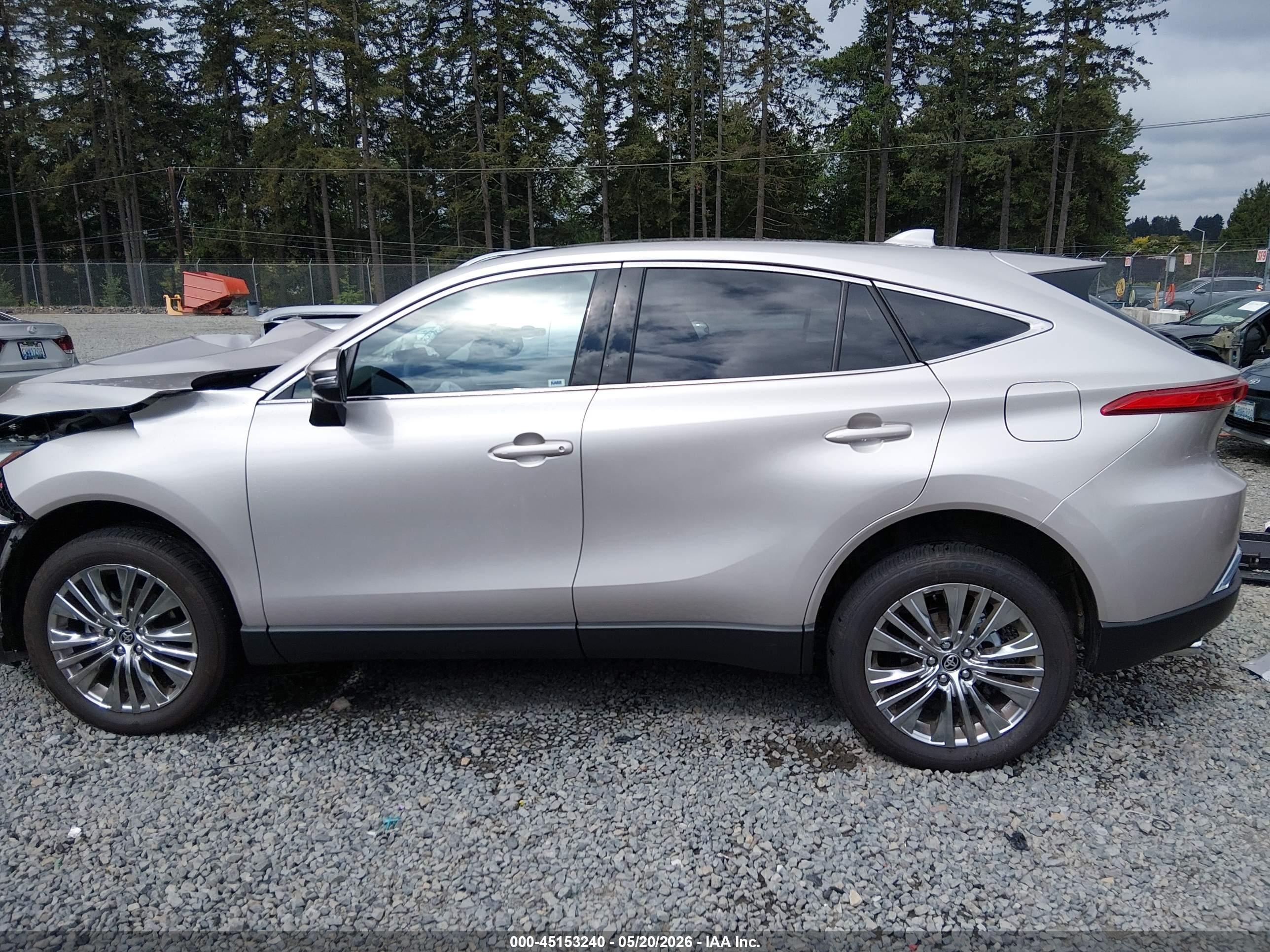 2024 Toyota Venza Limited Серебряный vin: JTEAAAAH8RJ183467