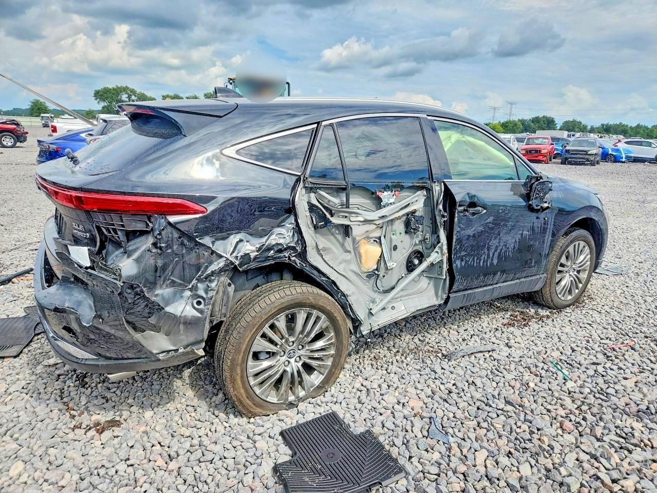 2022 Toyota Venza Xle Black vin: JTEAAAAHXNJ091383
