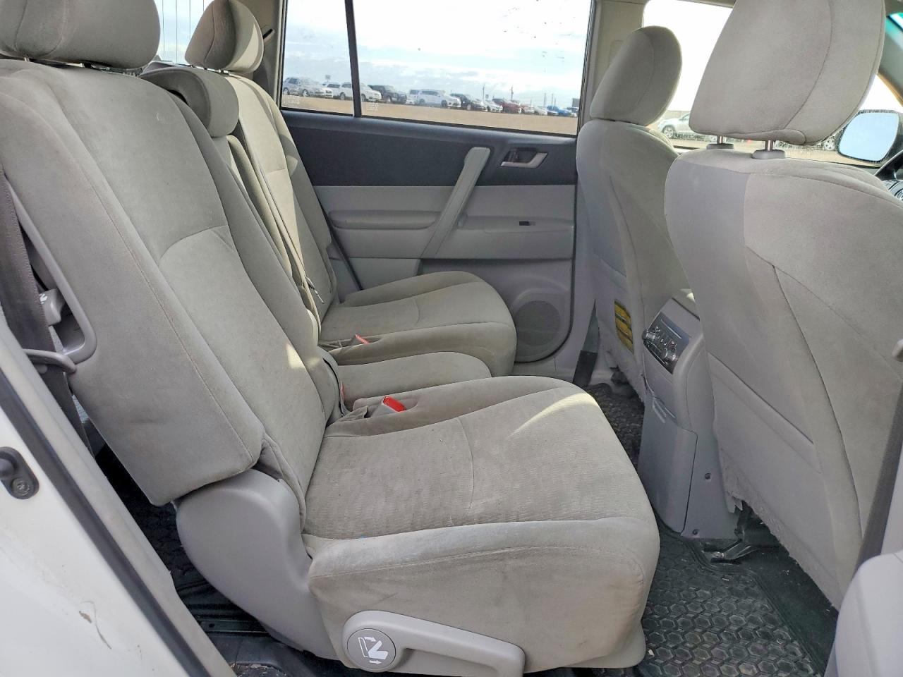 2013 Toyota Highlander Hybrid White vin: JTEBC3EH0D2011957