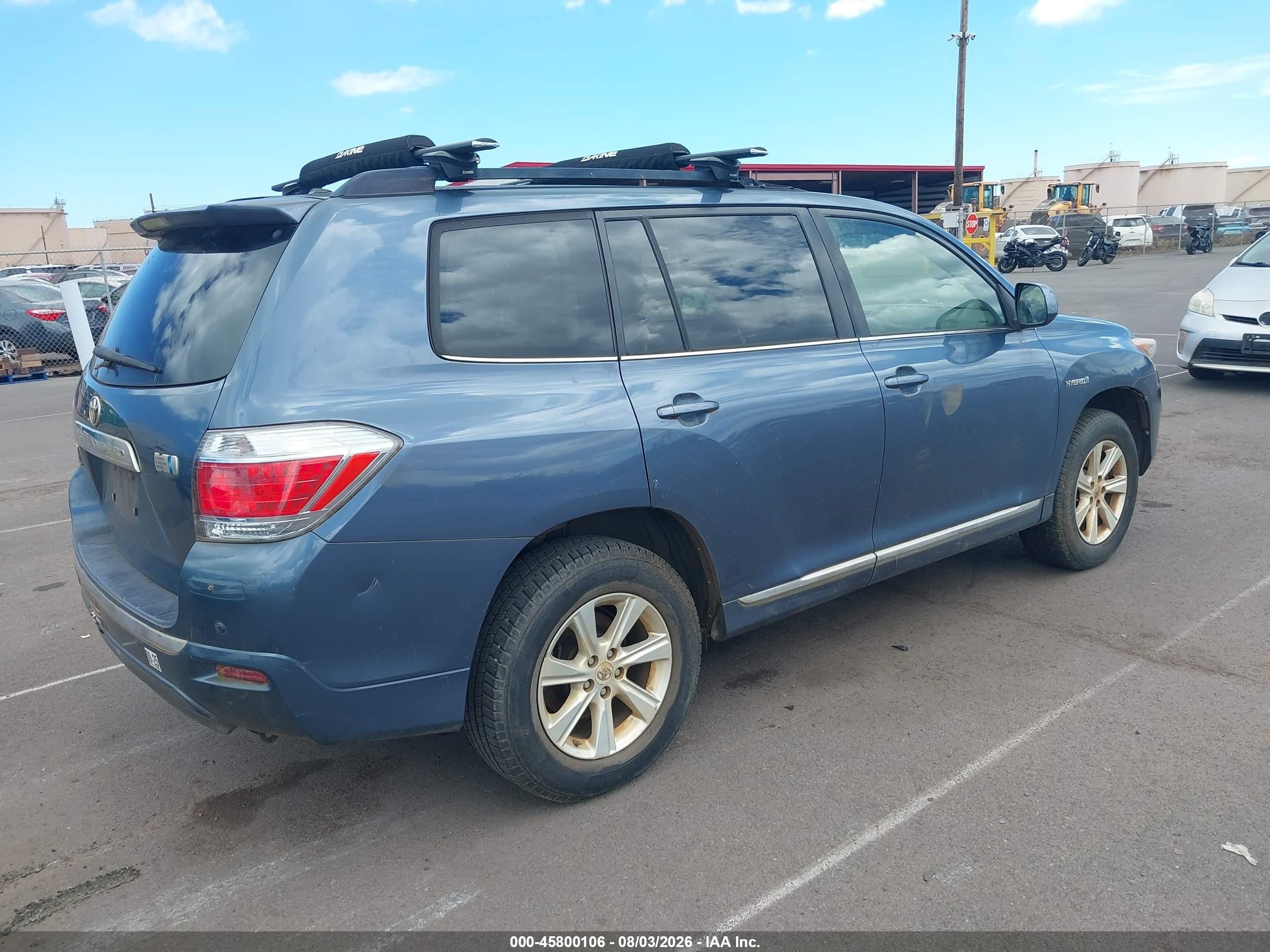 2013 Toyota Highlander Hybrid Base V6 Blue vin: JTEBC3EH0D2013207