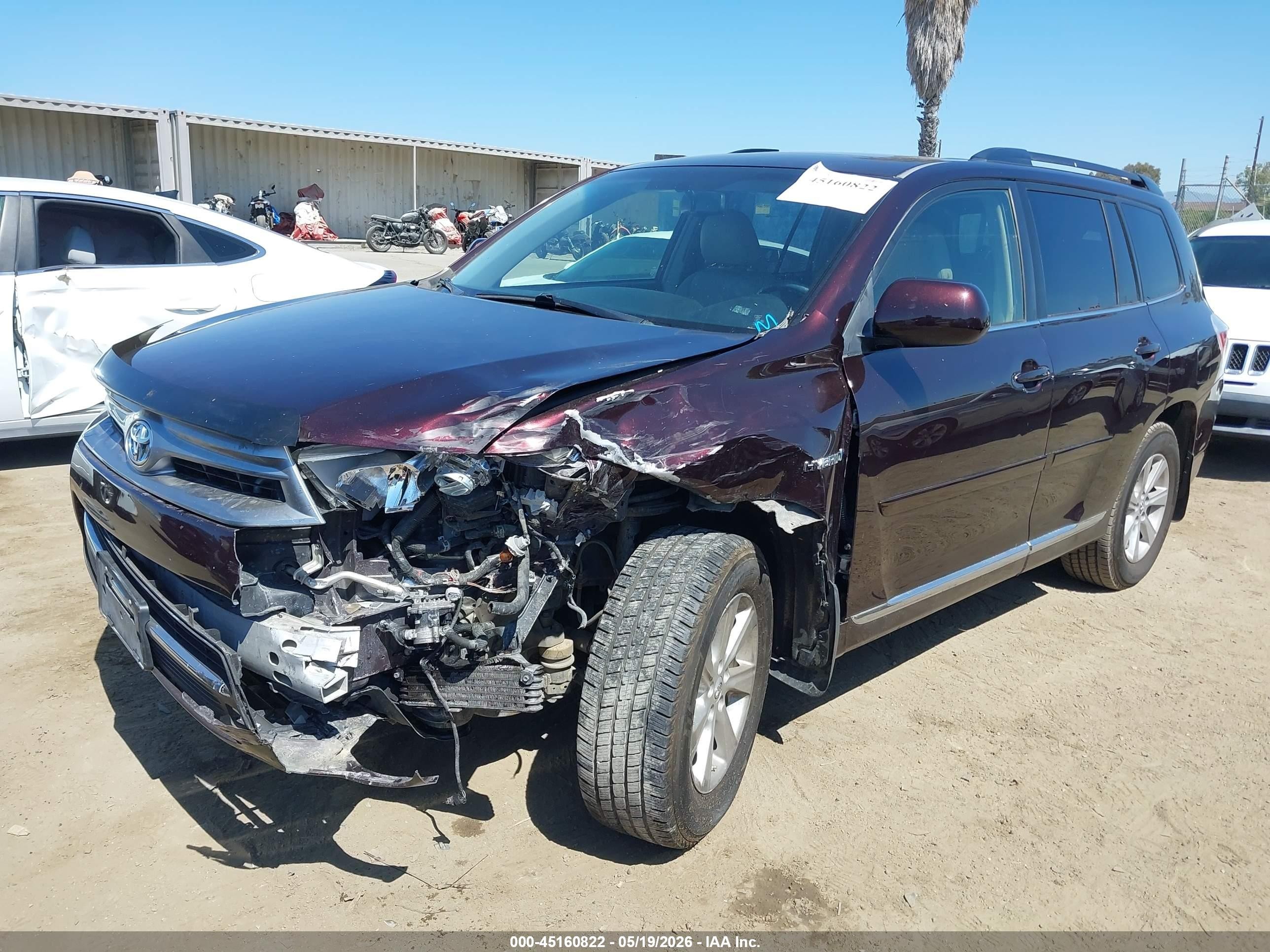 2013 Toyota Highlander Hybrid Base V6 Burgundy vin: JTEBC3EH0D2018858