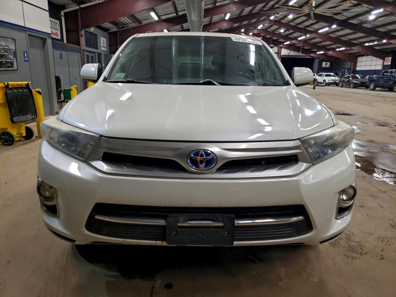 2011 Toyota Highlander Hybrid White vin: JTEBC3EH1B2000687