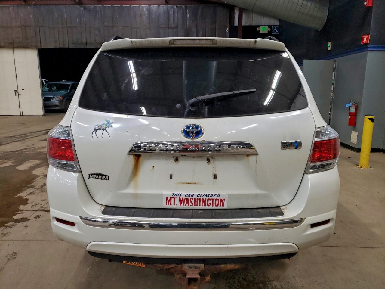 2011 Toyota Highlander Hybrid White vin: JTEBC3EH1B2000687