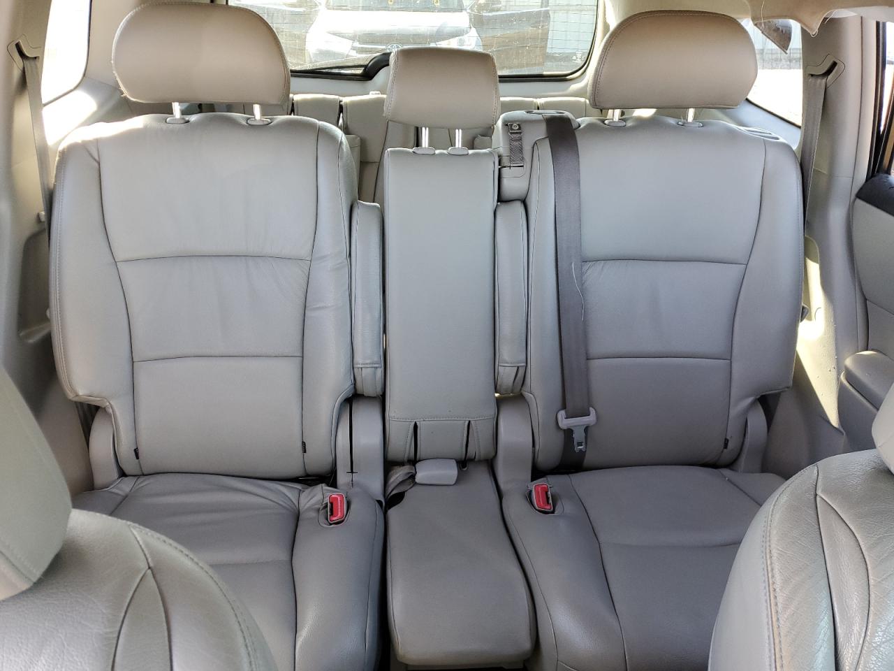 2011 Toyota Highlander Hybrid Base Белый vin: JTEBC3EH1B2001970