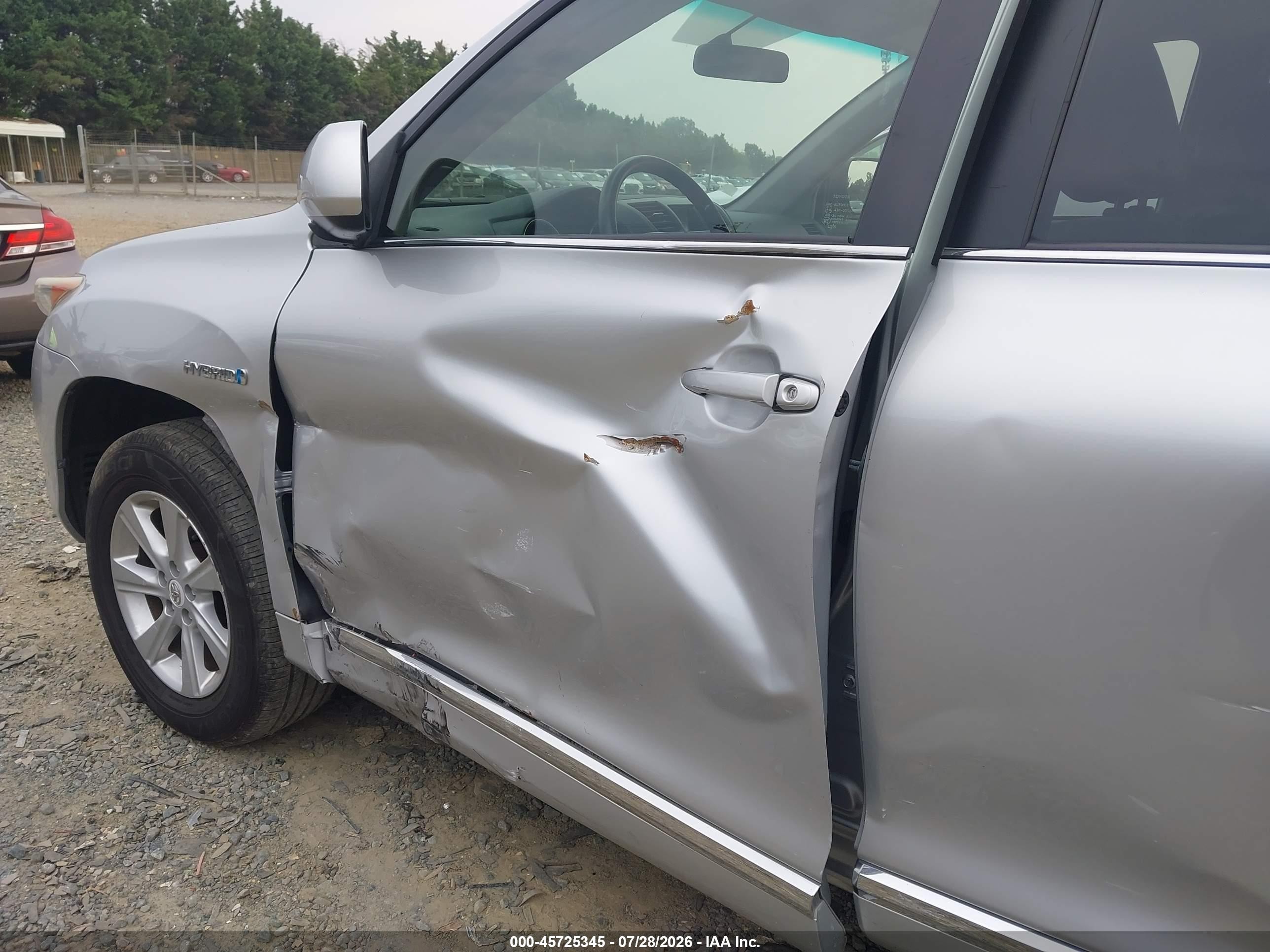 2012 Toyota Highlander Hybrid Base V6 Silver vin: JTEBC3EH1C2008290