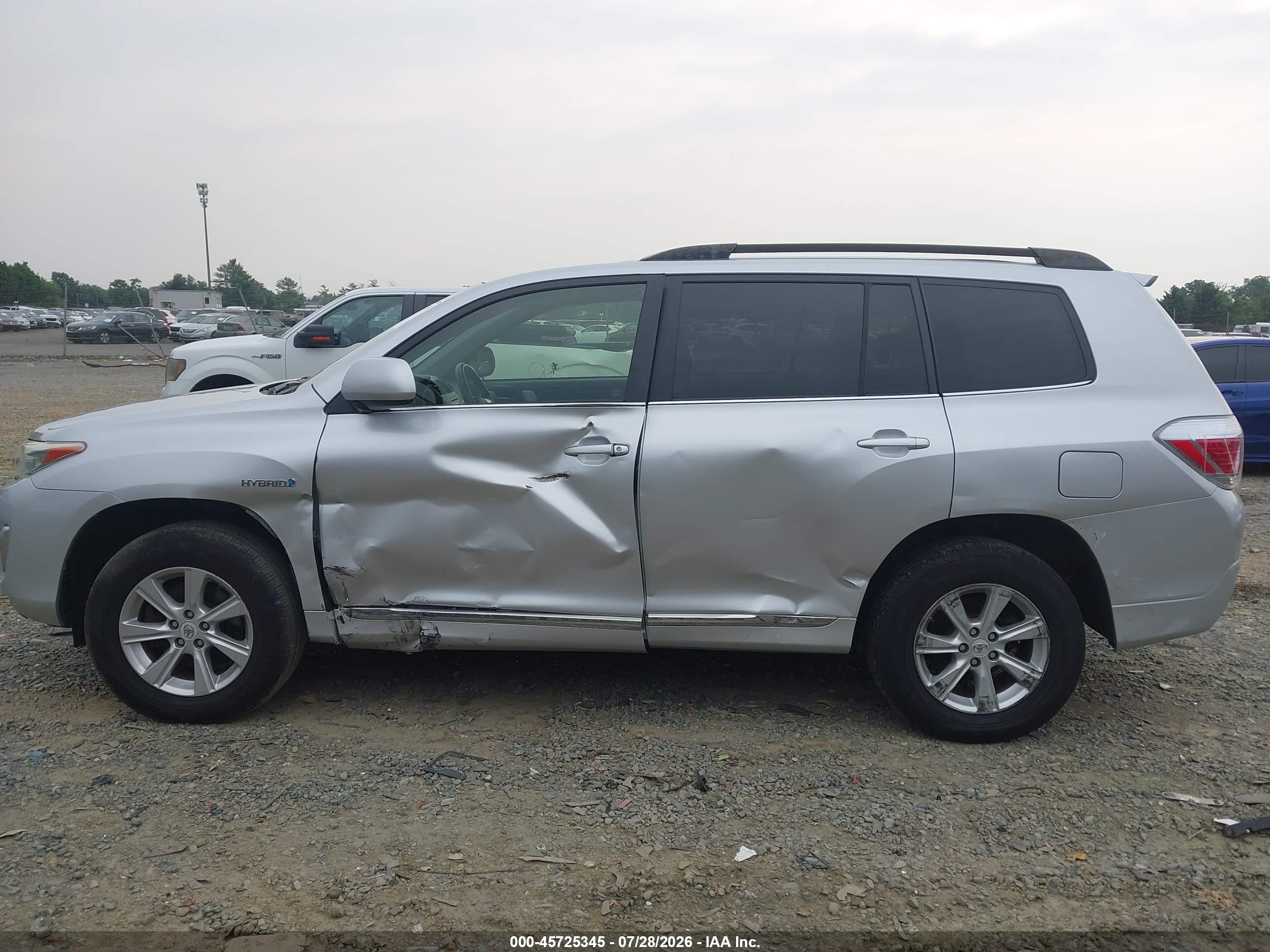2012 Toyota Highlander Hybrid Base V6 Silver vin: JTEBC3EH1C2008290