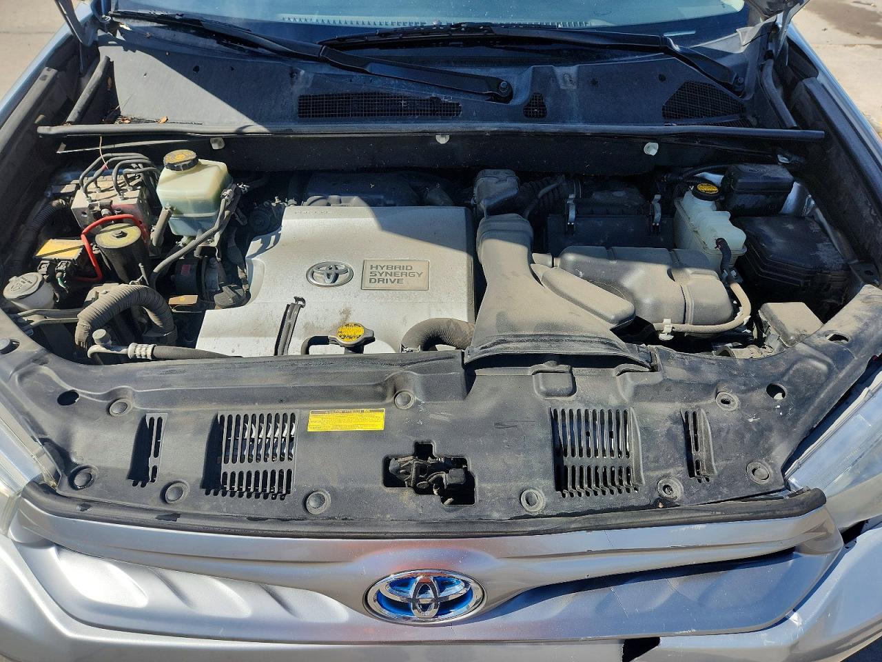 2011 Toyota Highlander Hybrid Silver vin: JTEBC3EH2B2002352