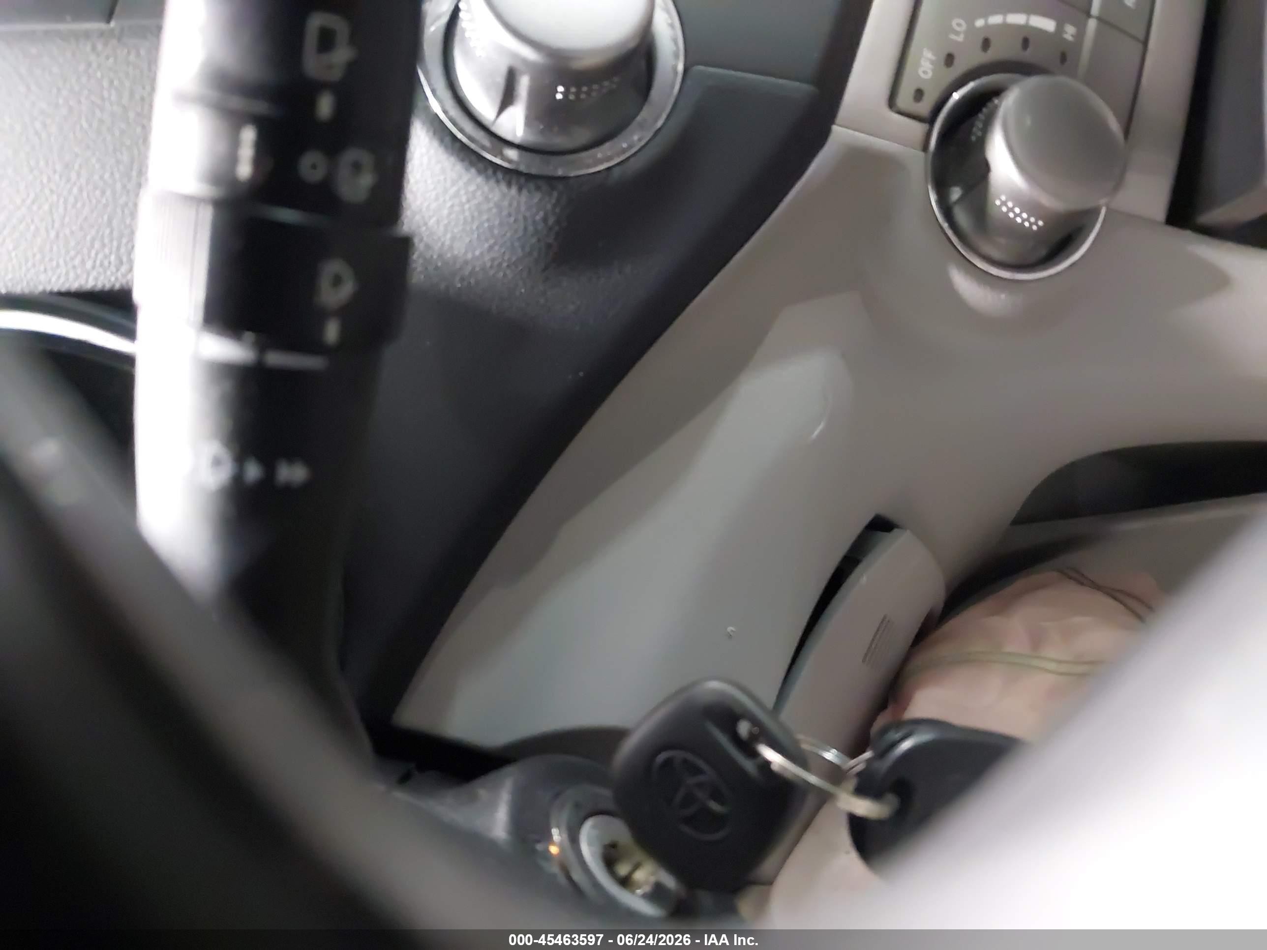 2011 Toyota Highlander Hybrid Base V6 Gray vin: JTEBC3EH3B2000383