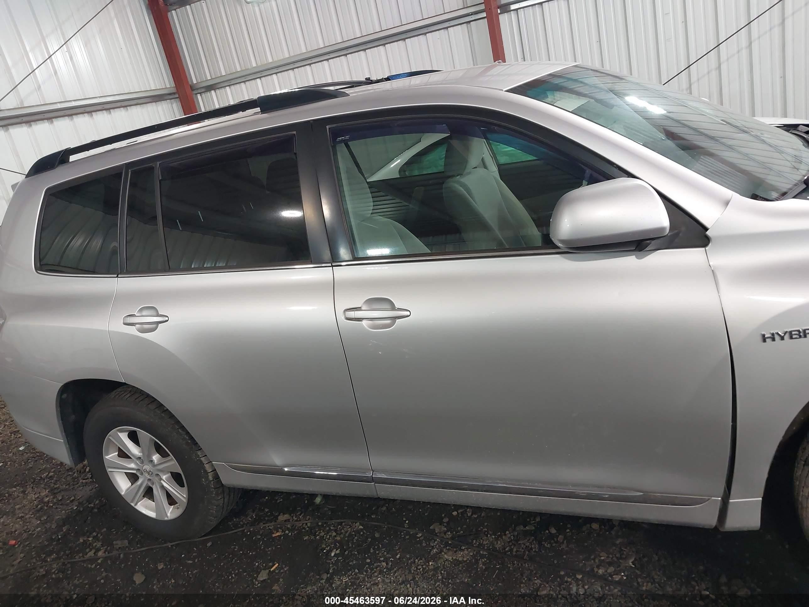 2011 Toyota Highlander Hybrid Base V6 Gray vin: JTEBC3EH3B2000383