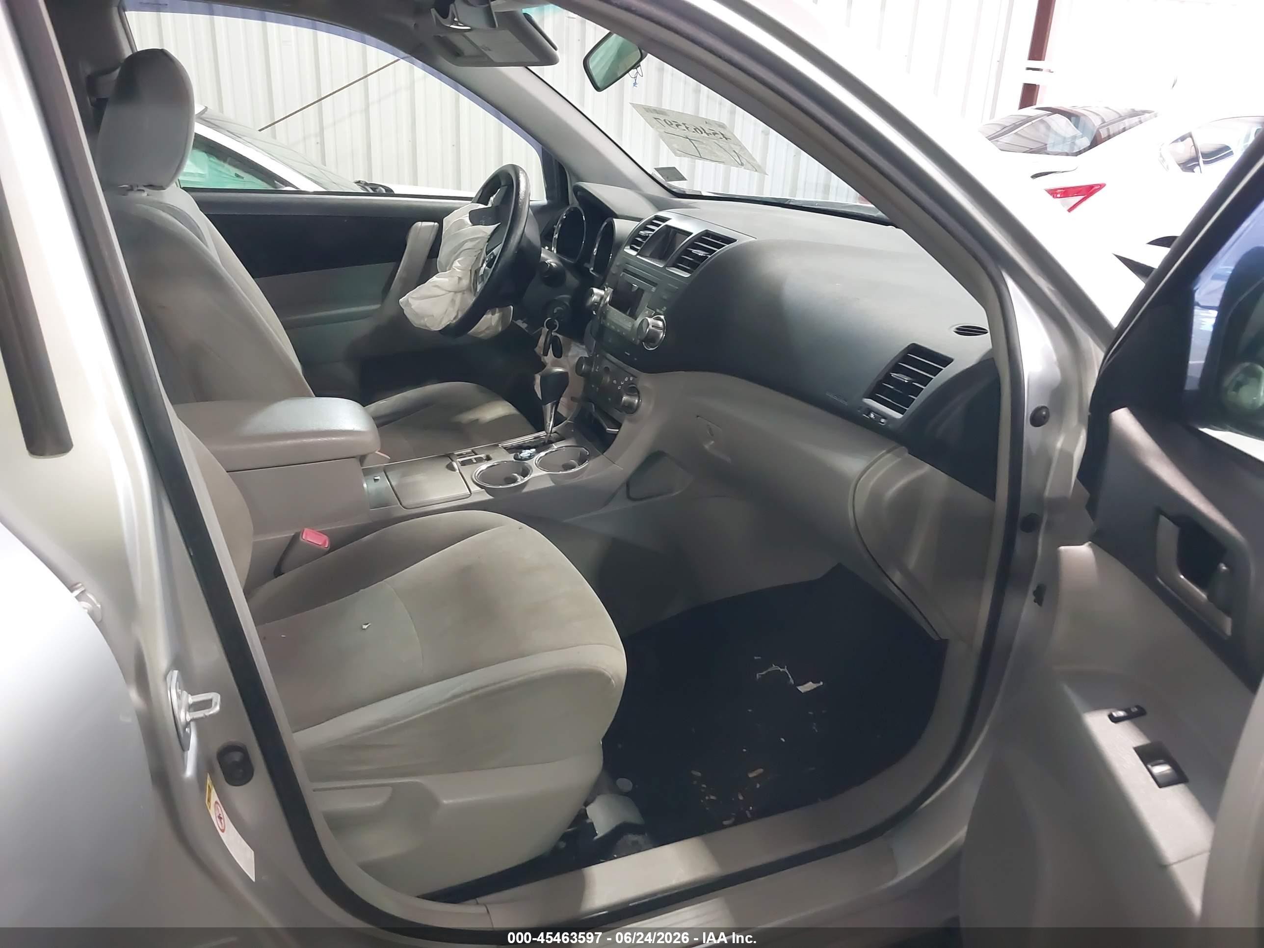 2011 Toyota Highlander Hybrid Base V6 Gray vin: JTEBC3EH3B2000383