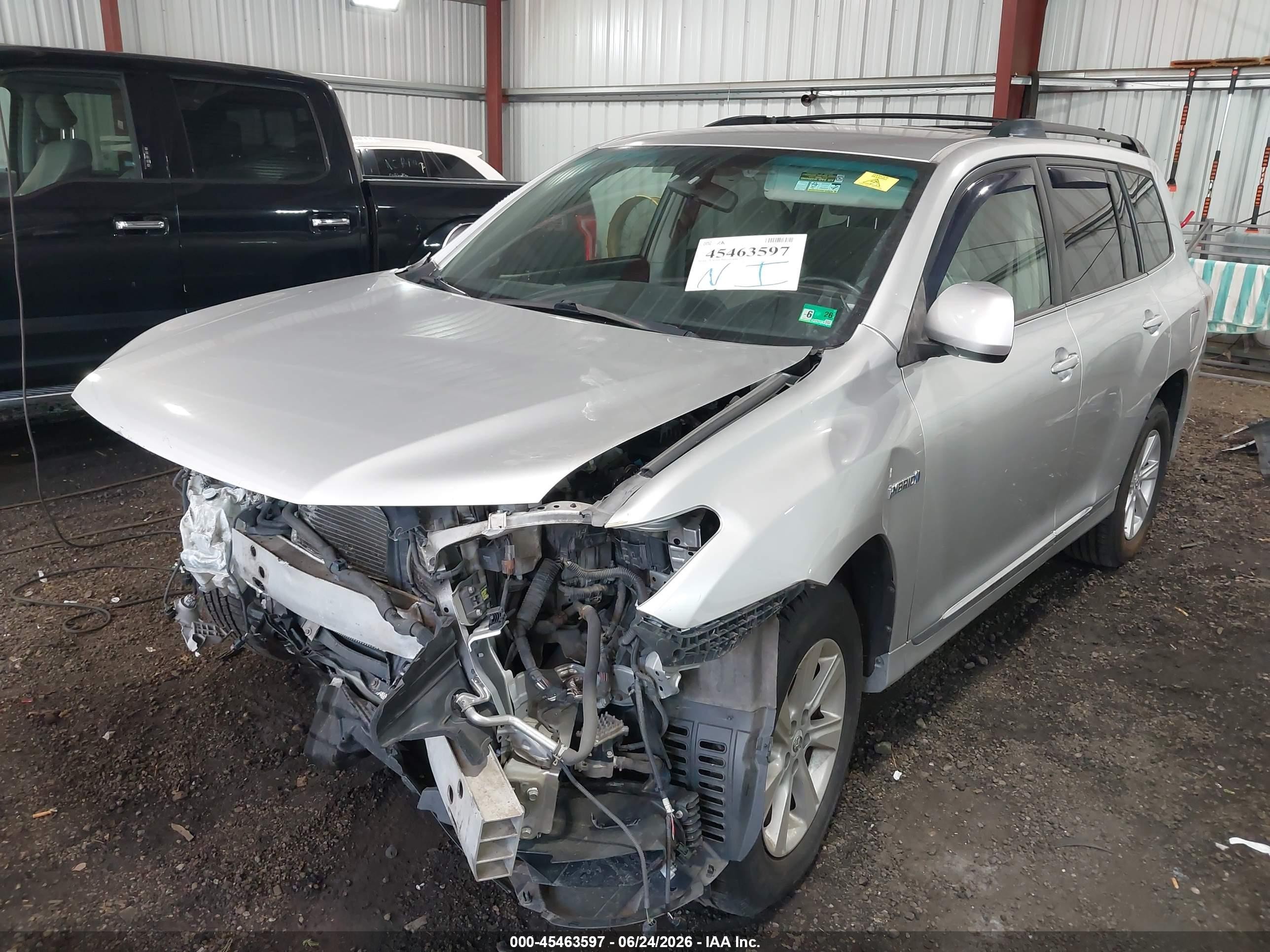2011 Toyota Highlander Hybrid Base V6 Gray vin: JTEBC3EH3B2000383