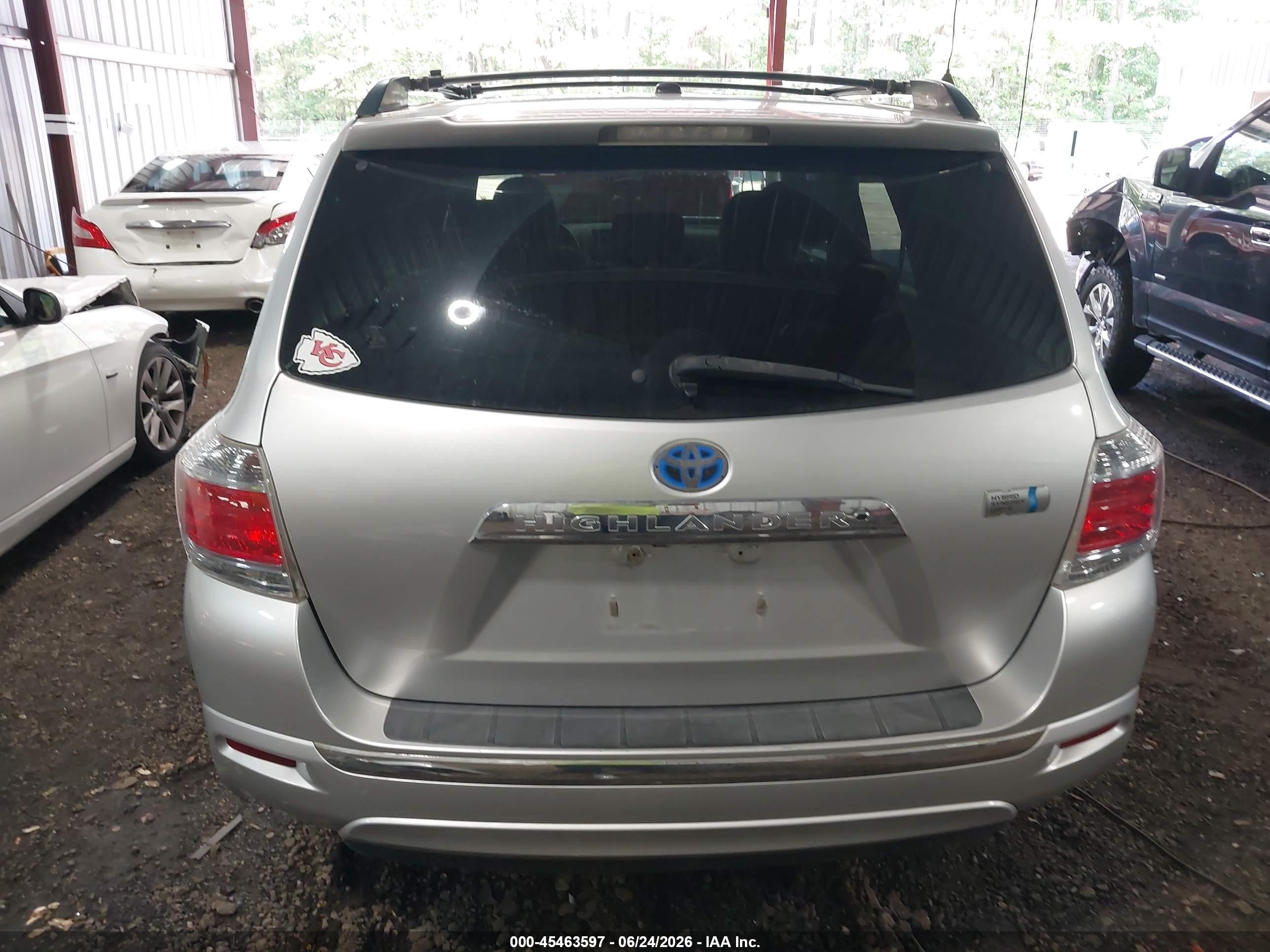 2011 Toyota Highlander Hybrid Base V6 Gray vin: JTEBC3EH3B2000383