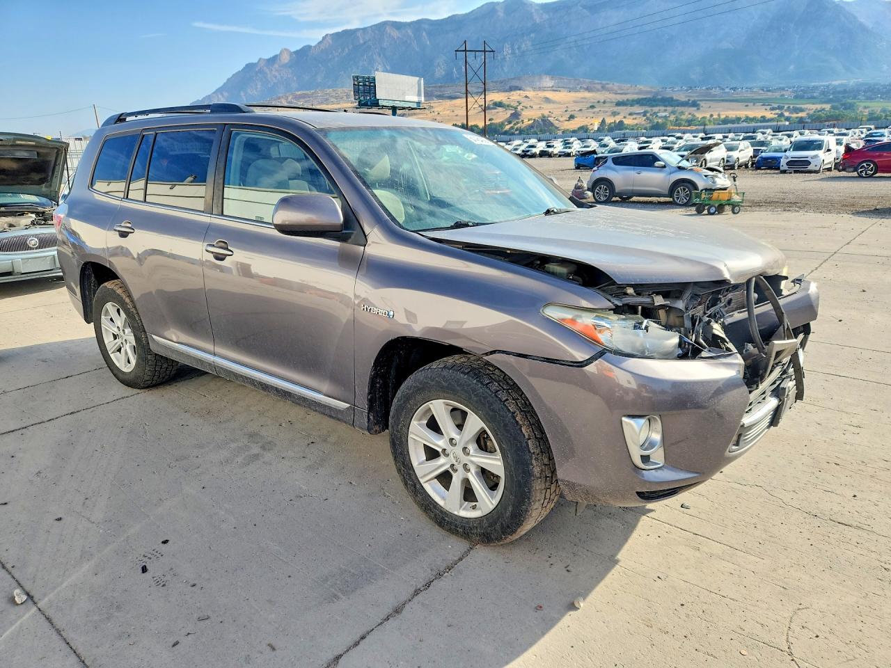 2013 Toyota Highlander Hybrid Gray vin: JTEBC3EH3D2013119