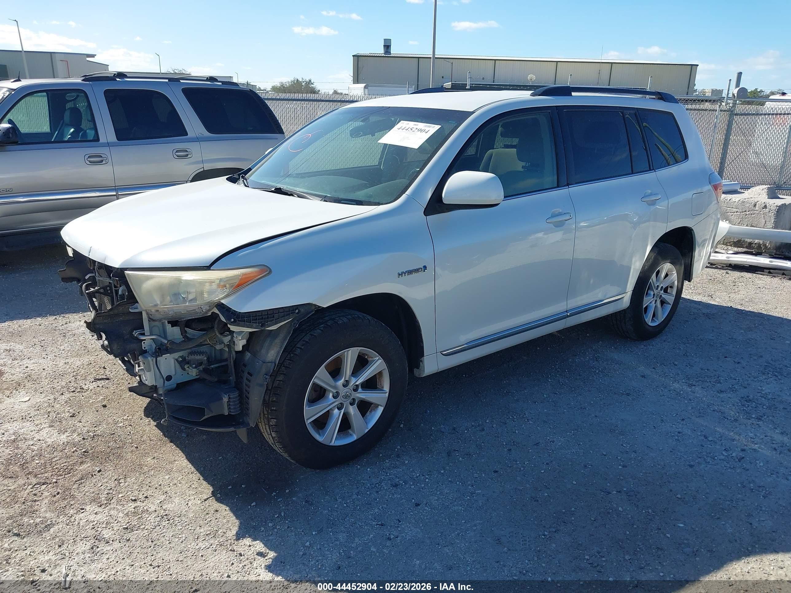 2013 Toyota Highlander Hybrid Base V6 White vin: JTEBC3EH3D2017283