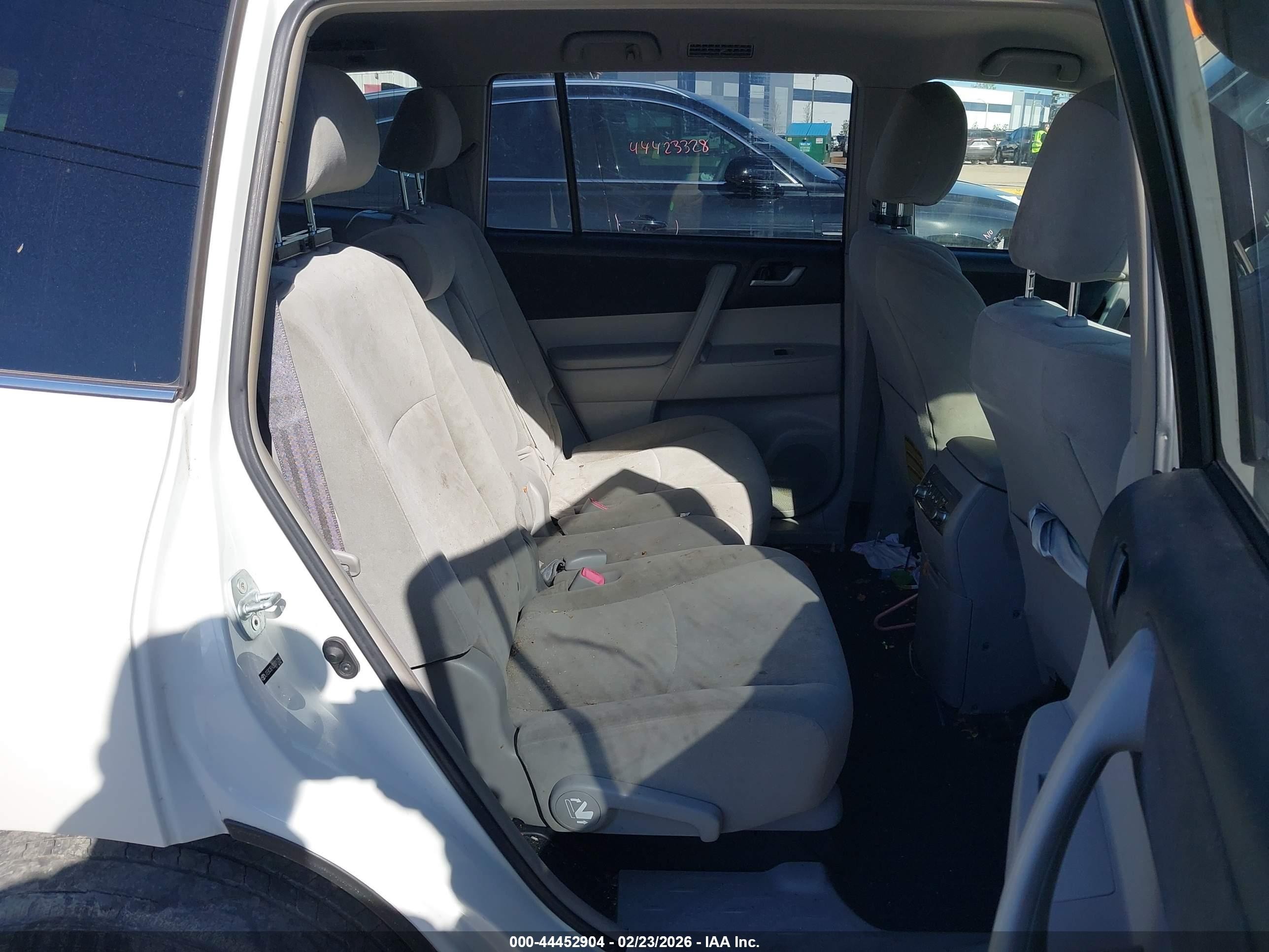 2013 Toyota Highlander Hybrid Base V6 White vin: JTEBC3EH3D2017283