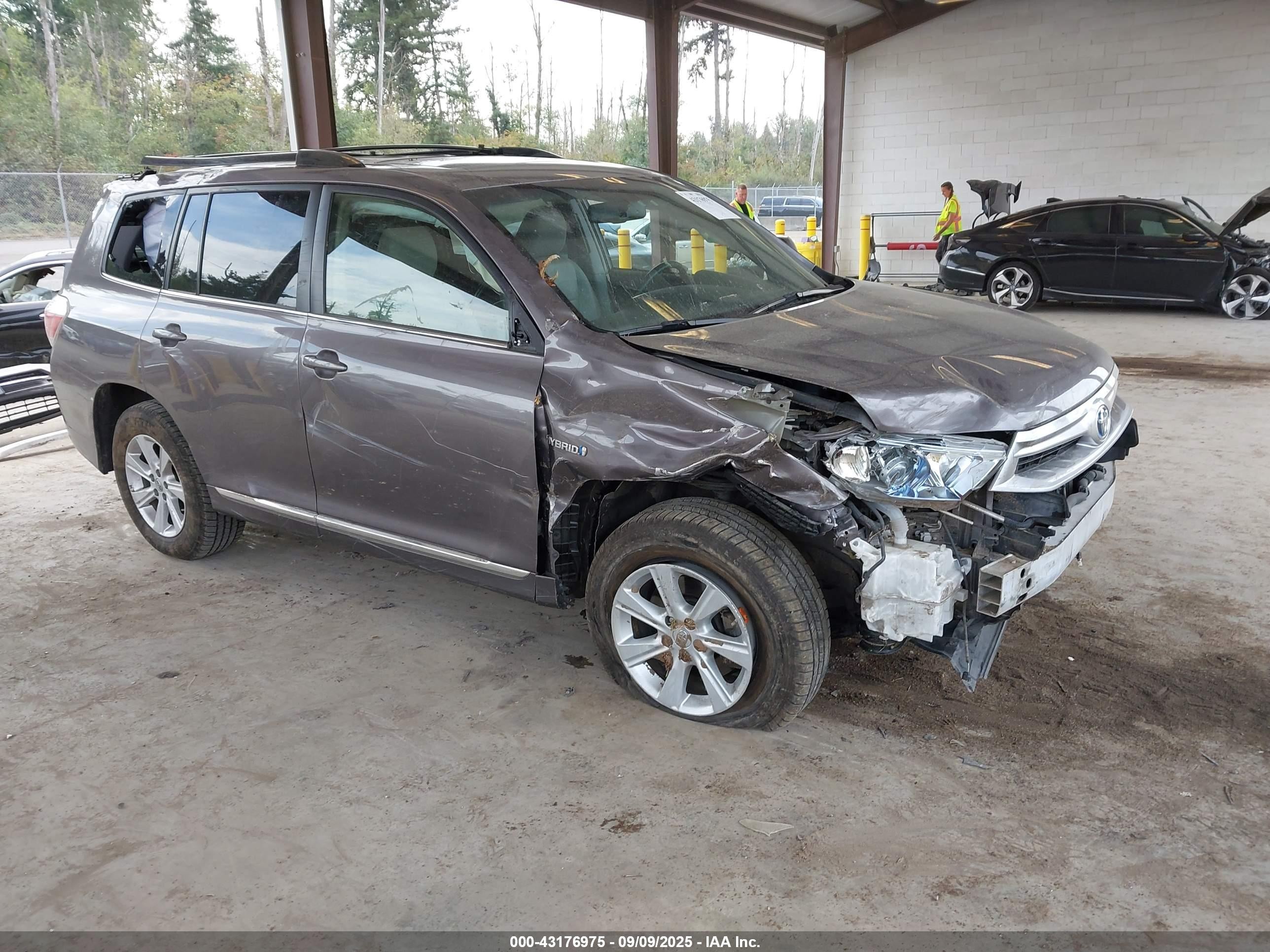 2013 Toyota Highlander Hybrid Base V6 Gray vin: JTEBC3EH3D2018837