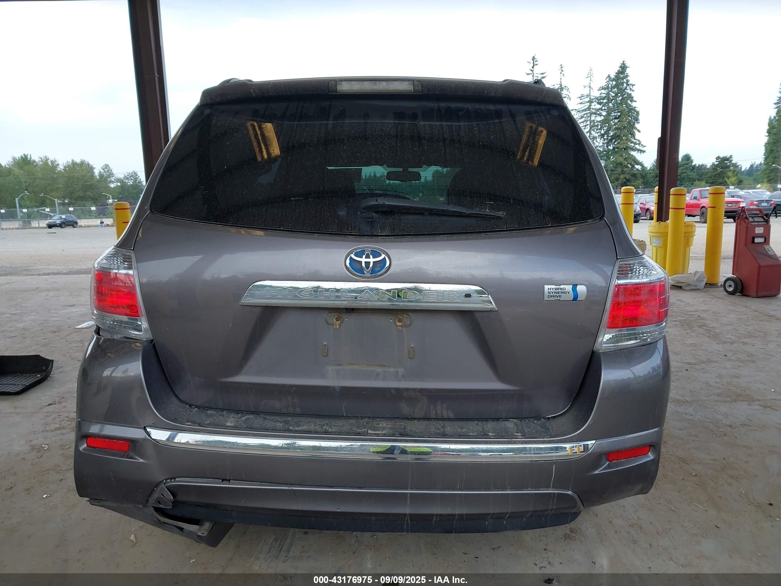 2013 Toyota Highlander Hybrid Base V6 Gray vin: JTEBC3EH3D2018837