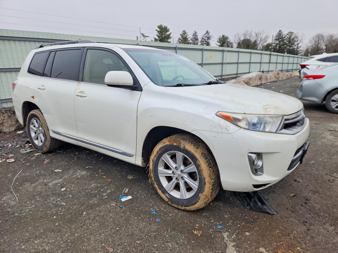 2013 Toyota Highlander Hybrid Base White vin: JTEBC3EH4D2012870
