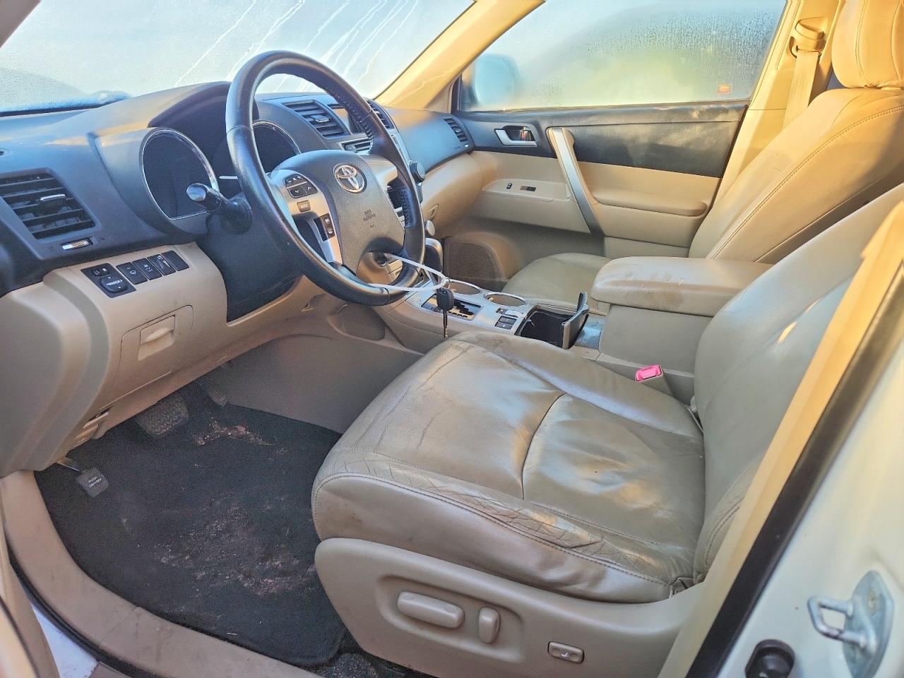 2013 Toyota Highlander Hybrid Base White vin: JTEBC3EH4D2012870