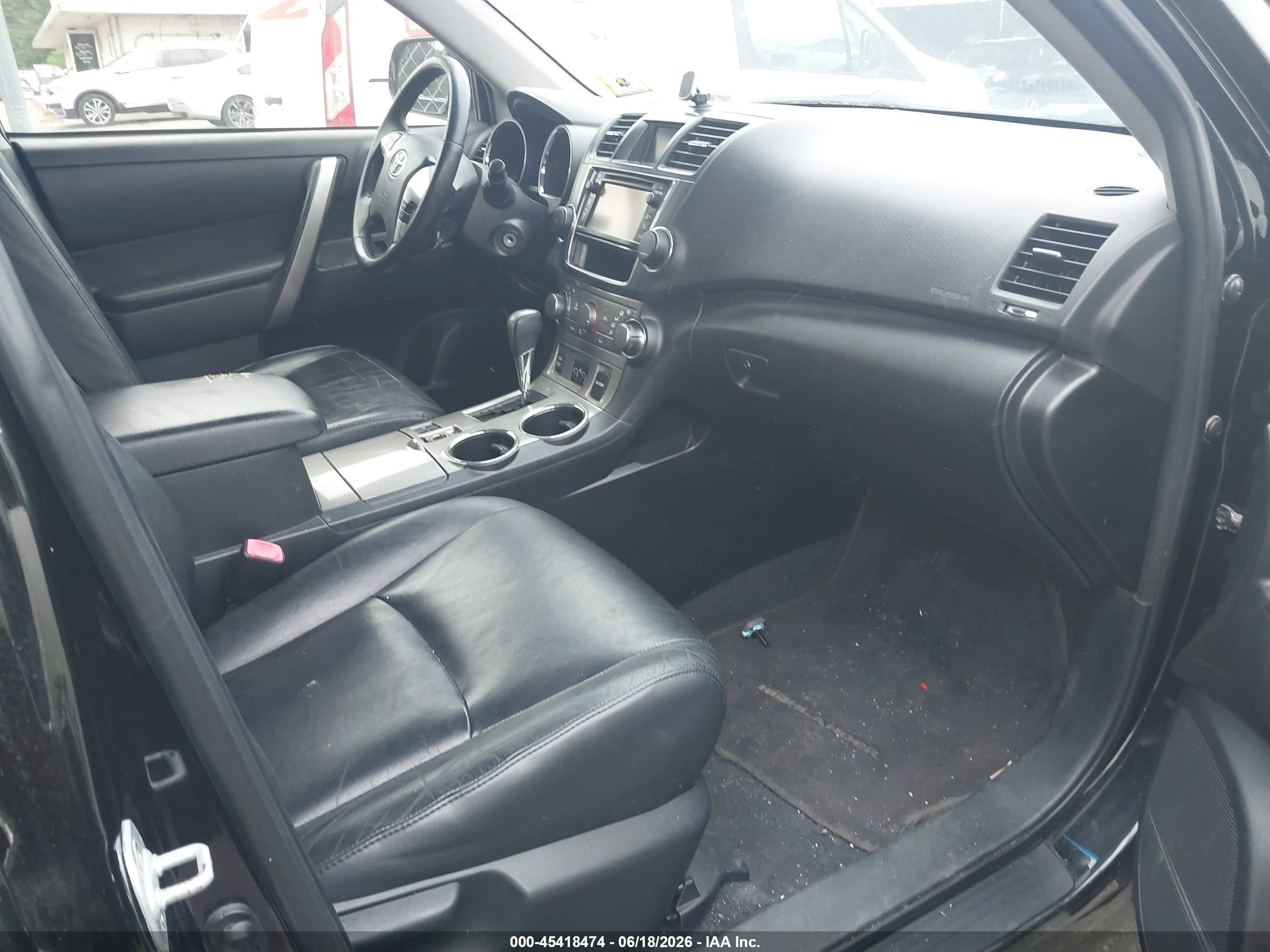 2013 Toyota Highlander Hybrid Base V6 Черный vin: JTEBC3EH4D2015364