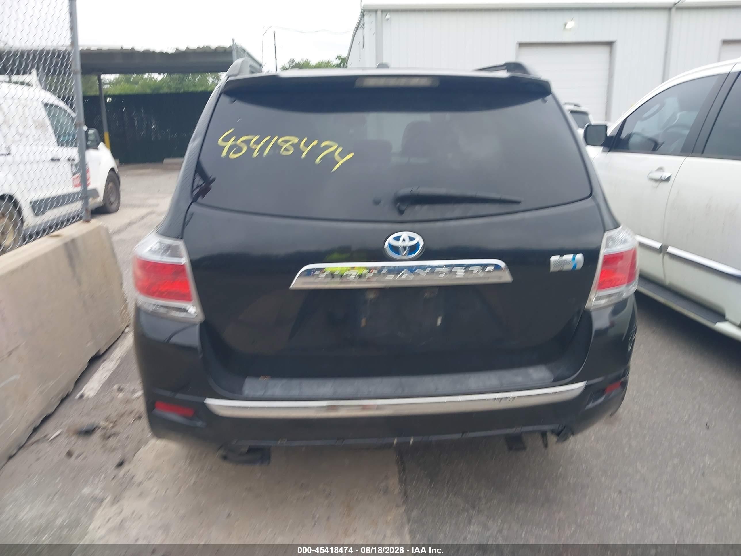 2013 Toyota Highlander Hybrid Base V6 Черный vin: JTEBC3EH4D2015364