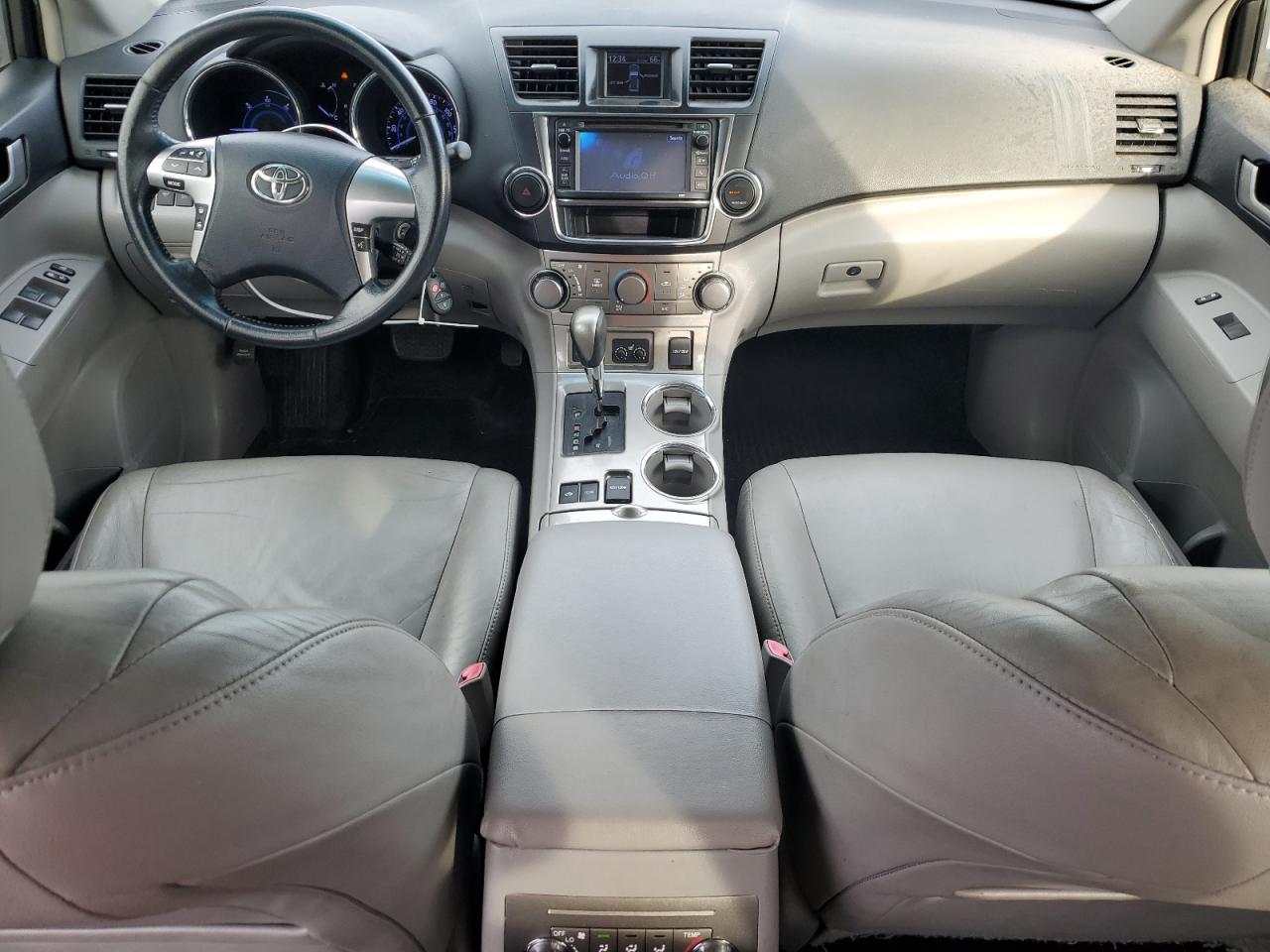 2013 Toyota Highlander Hybrid White vin: JTEBC3EH4D2016238