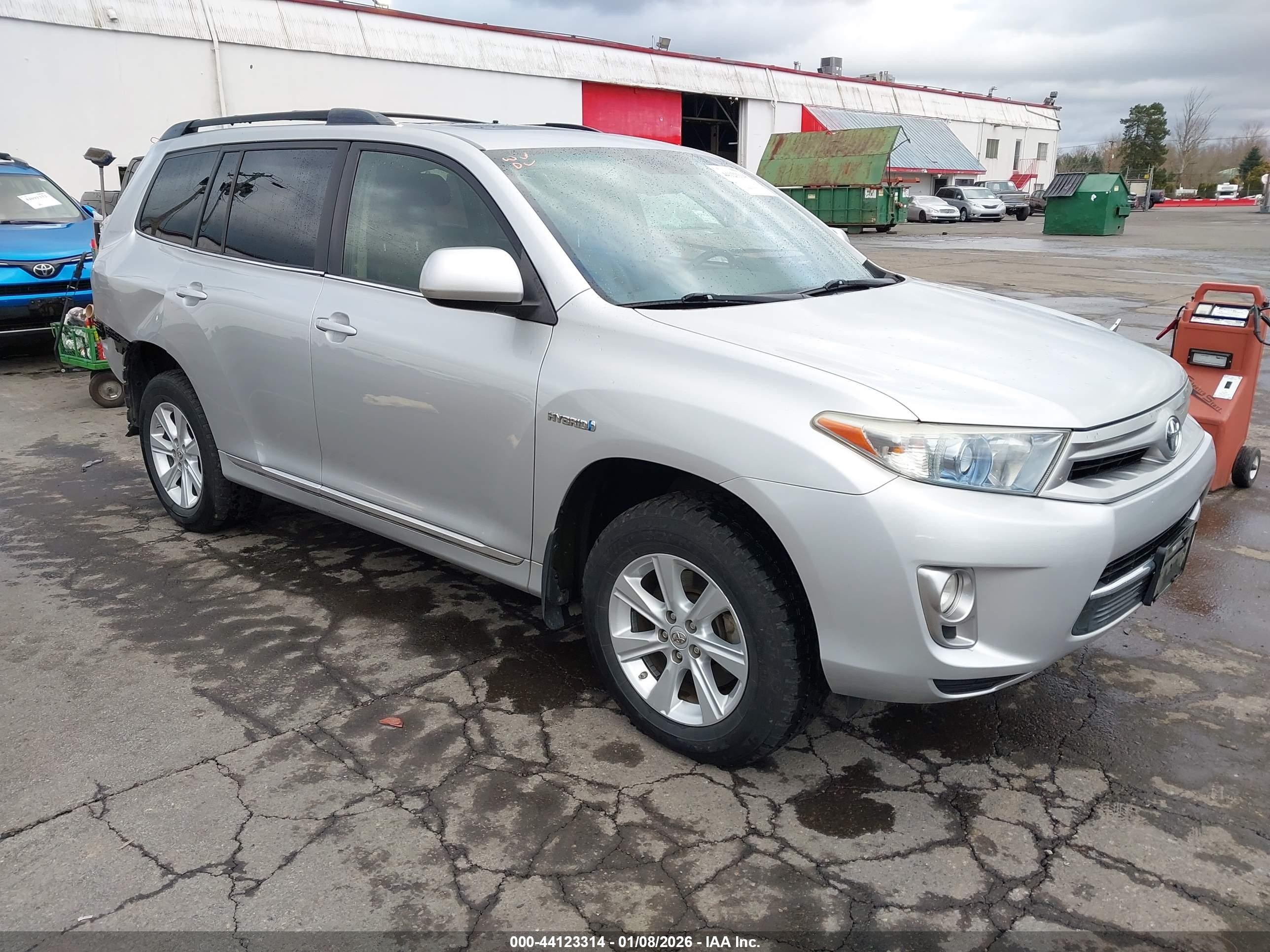 2013 Toyota Highlander Hybrid Base V6 Silver vin: JTEBC3EH4D2017311