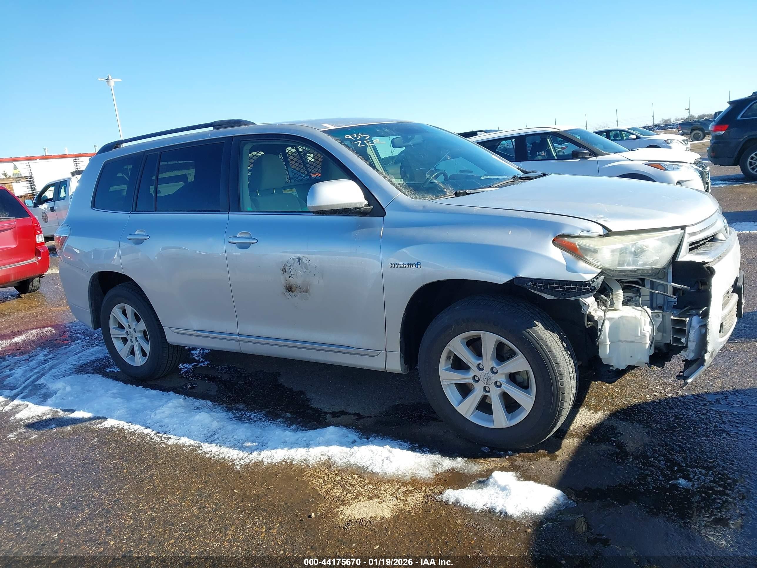 2013 Toyota Highlander Hybrid Base V6 Silver vin: JTEBC3EH4D2017597