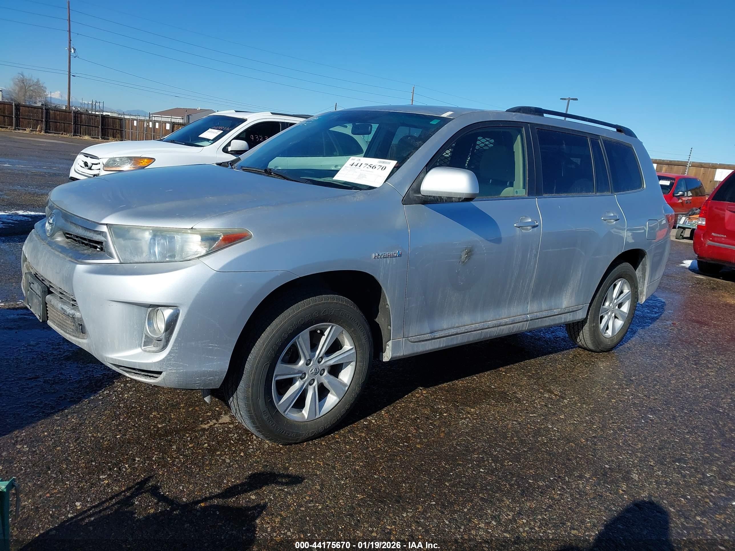 2013 Toyota Highlander Hybrid Base V6 Silver vin: JTEBC3EH4D2017597