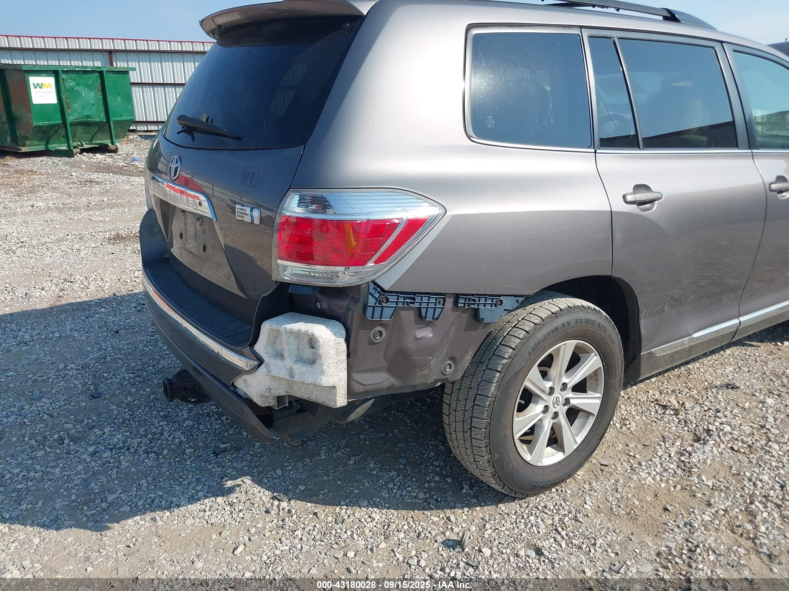 2011 Toyota Highlander Hybrid Base V6 Gray vin: JTEBC3EH5B2002975