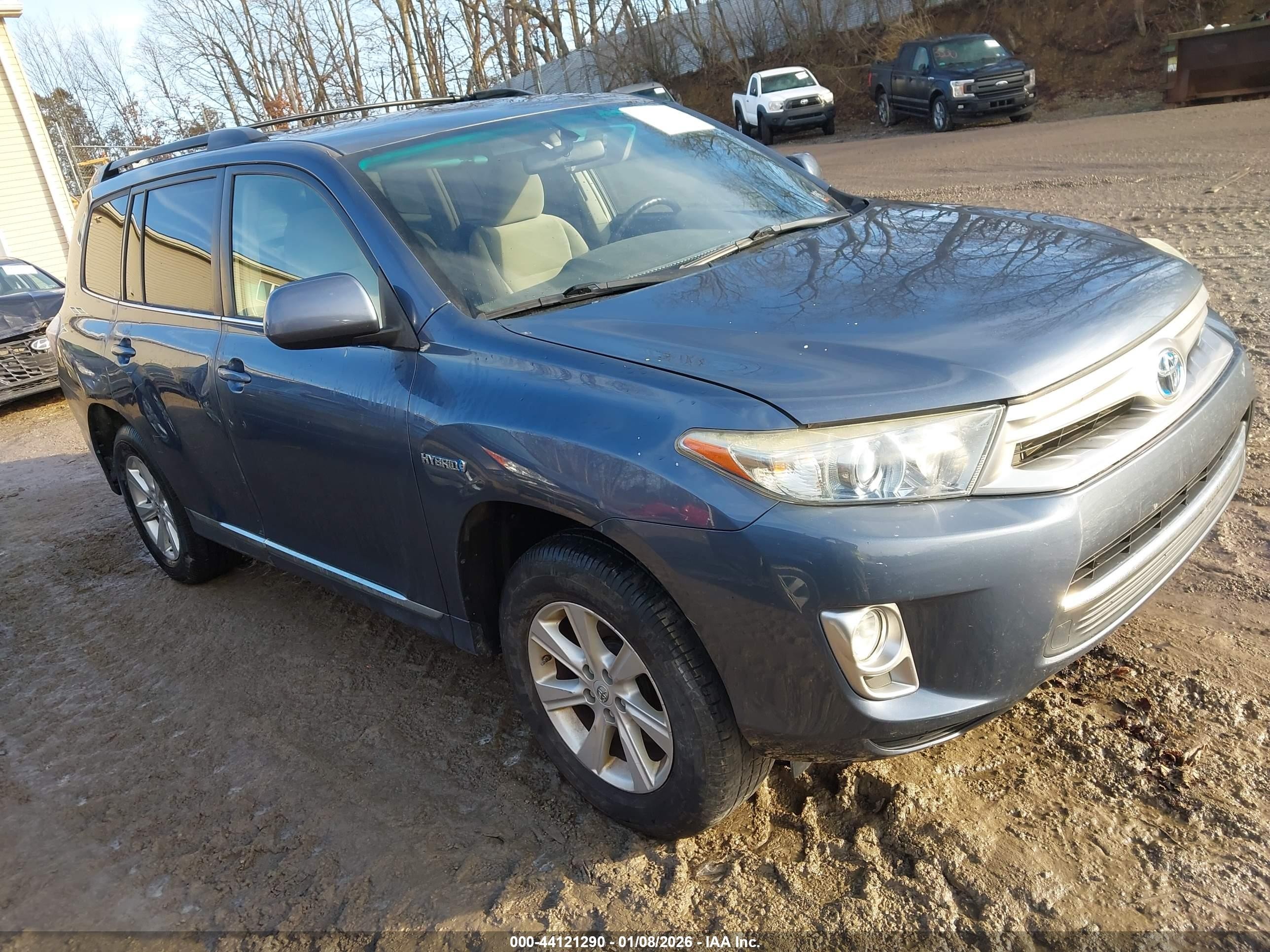 2013 Toyota Highlander Hybrid Base V6 Blue vin: JTEBC3EH5D2017155