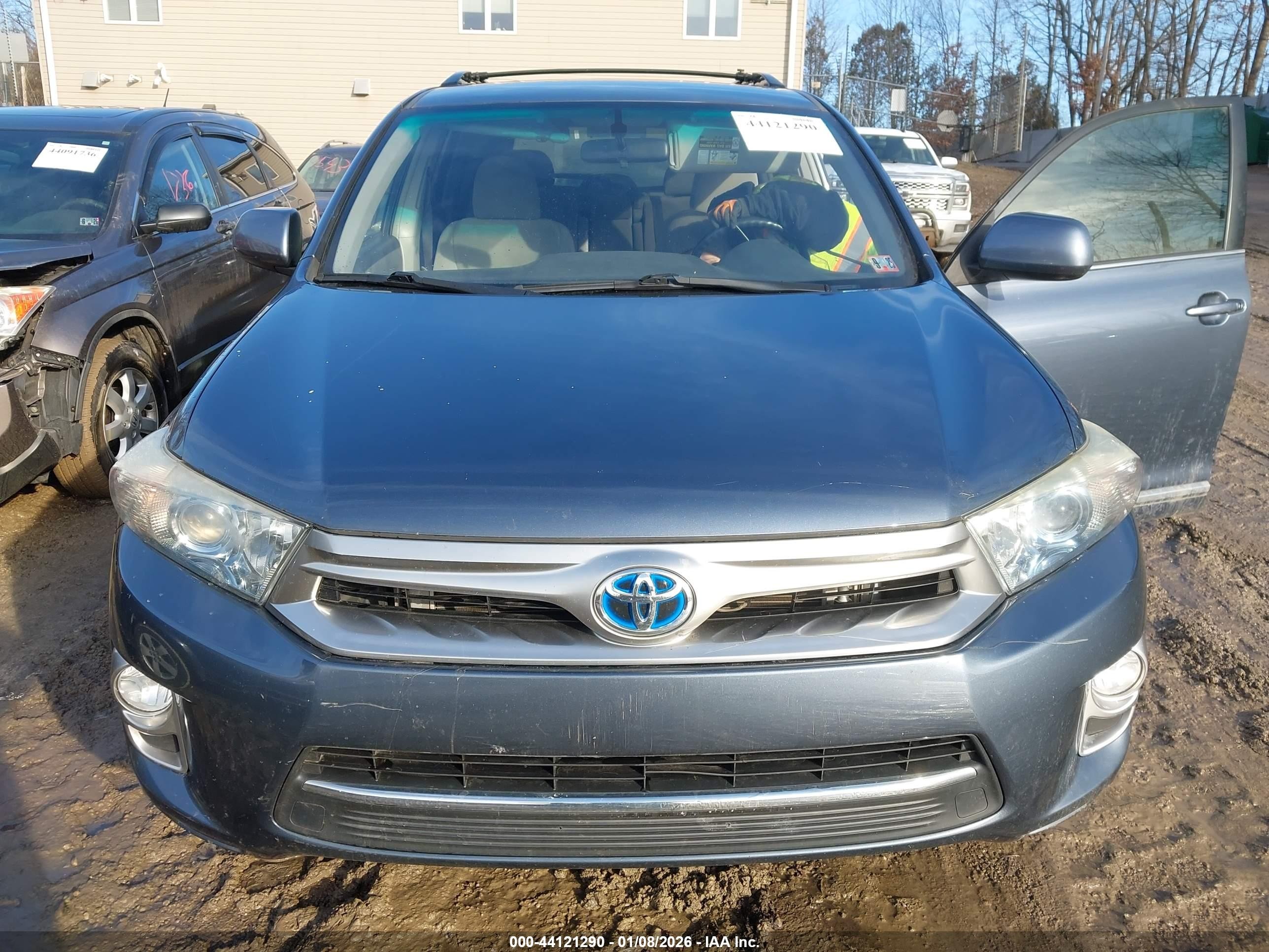 2013 Toyota Highlander Hybrid Base V6 Blue vin: JTEBC3EH5D2017155