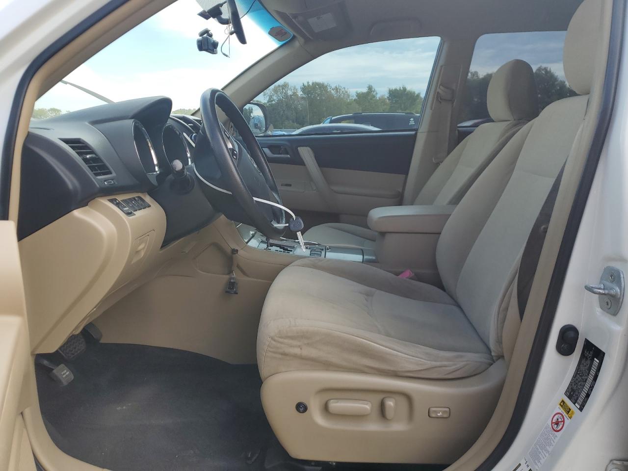2013 Toyota Highlander Hybrid Silver vin: JTEBC3EH6D2017746