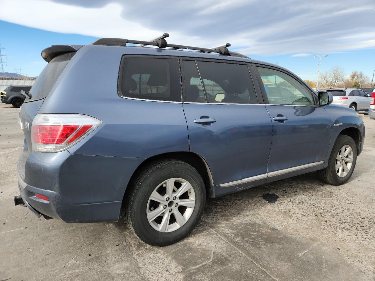 2013 Toyota Highlander Hybrid Blue vin: JTEBC3EH7D2017223