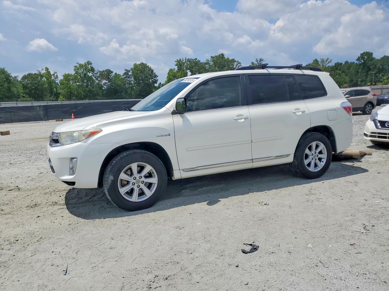 2012 Toyota Highlander Hybrid White vin: JTEBC3EH8C2004155