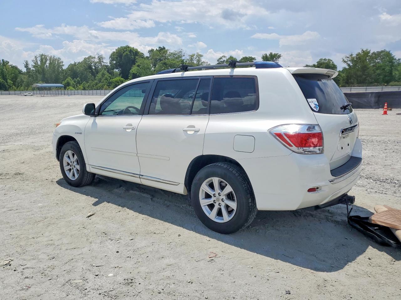 2012 Toyota Highlander Hybrid White vin: JTEBC3EH8C2004155