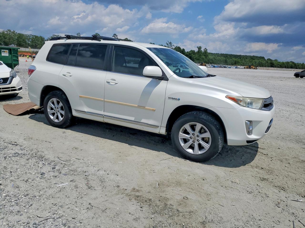2012 Toyota Highlander Hybrid White vin: JTEBC3EH8C2004155