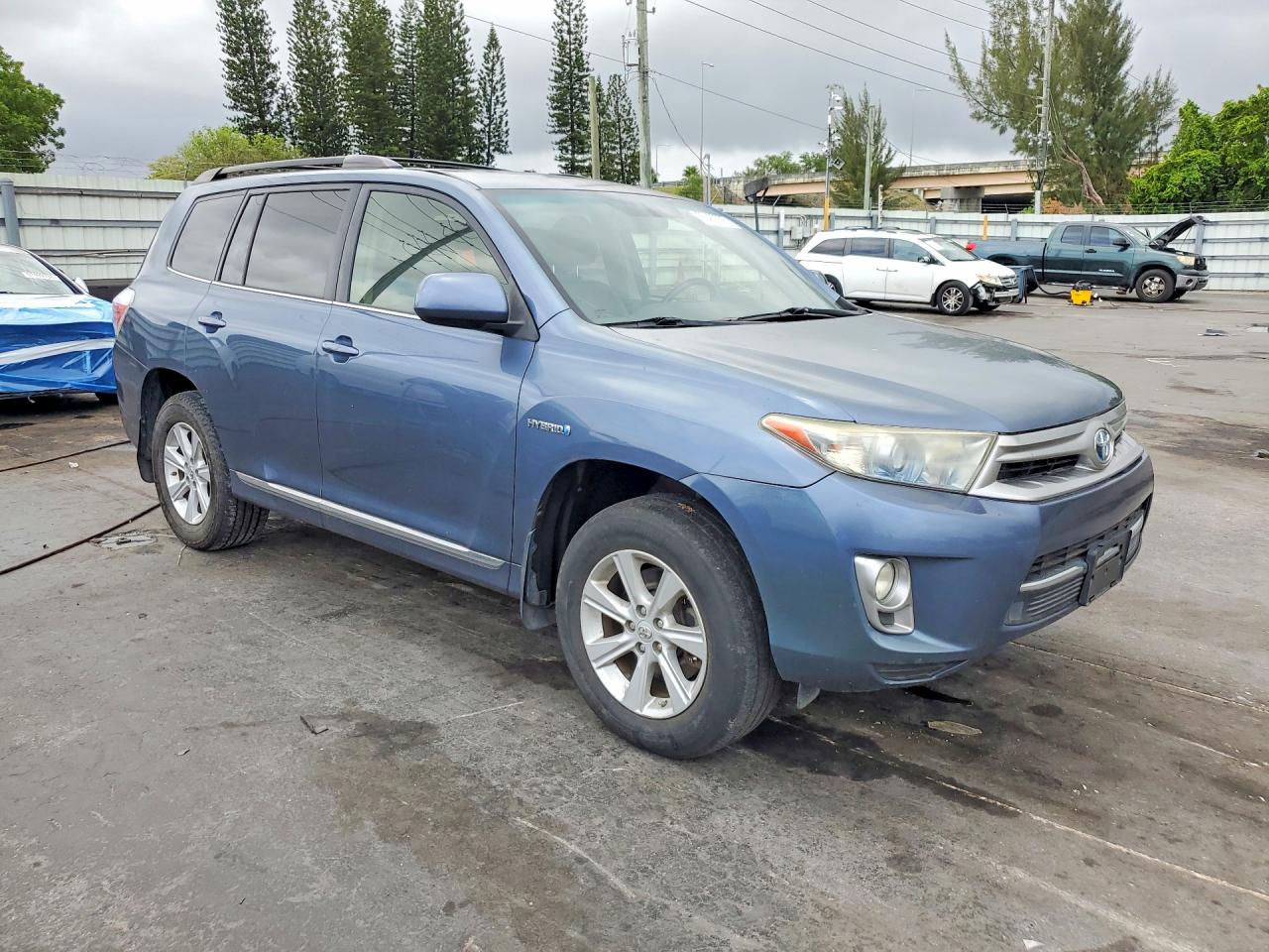 2013 Toyota Highlander Hybrid Blue vin: JTEBC3EH8D2013276