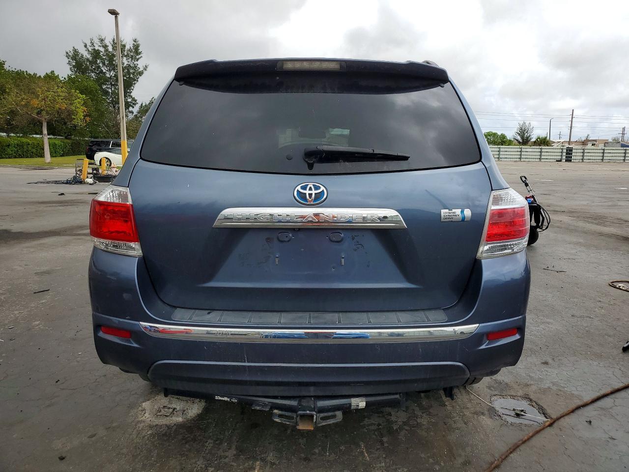 2013 Toyota Highlander Hybrid Blue vin: JTEBC3EH8D2013276