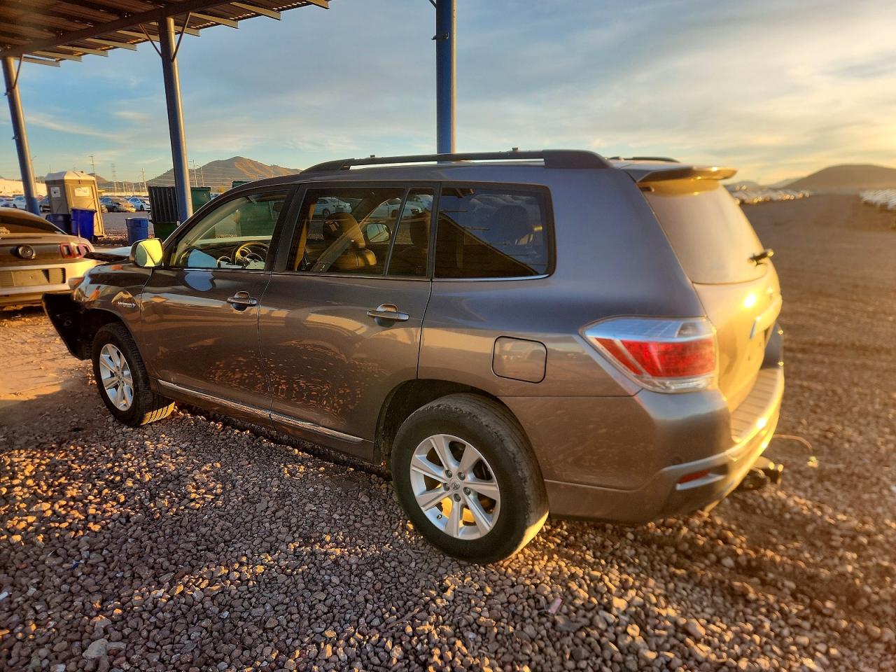 2013 Toyota Highlander Hybrid Gray vin: JTEBC3EH8D2016078