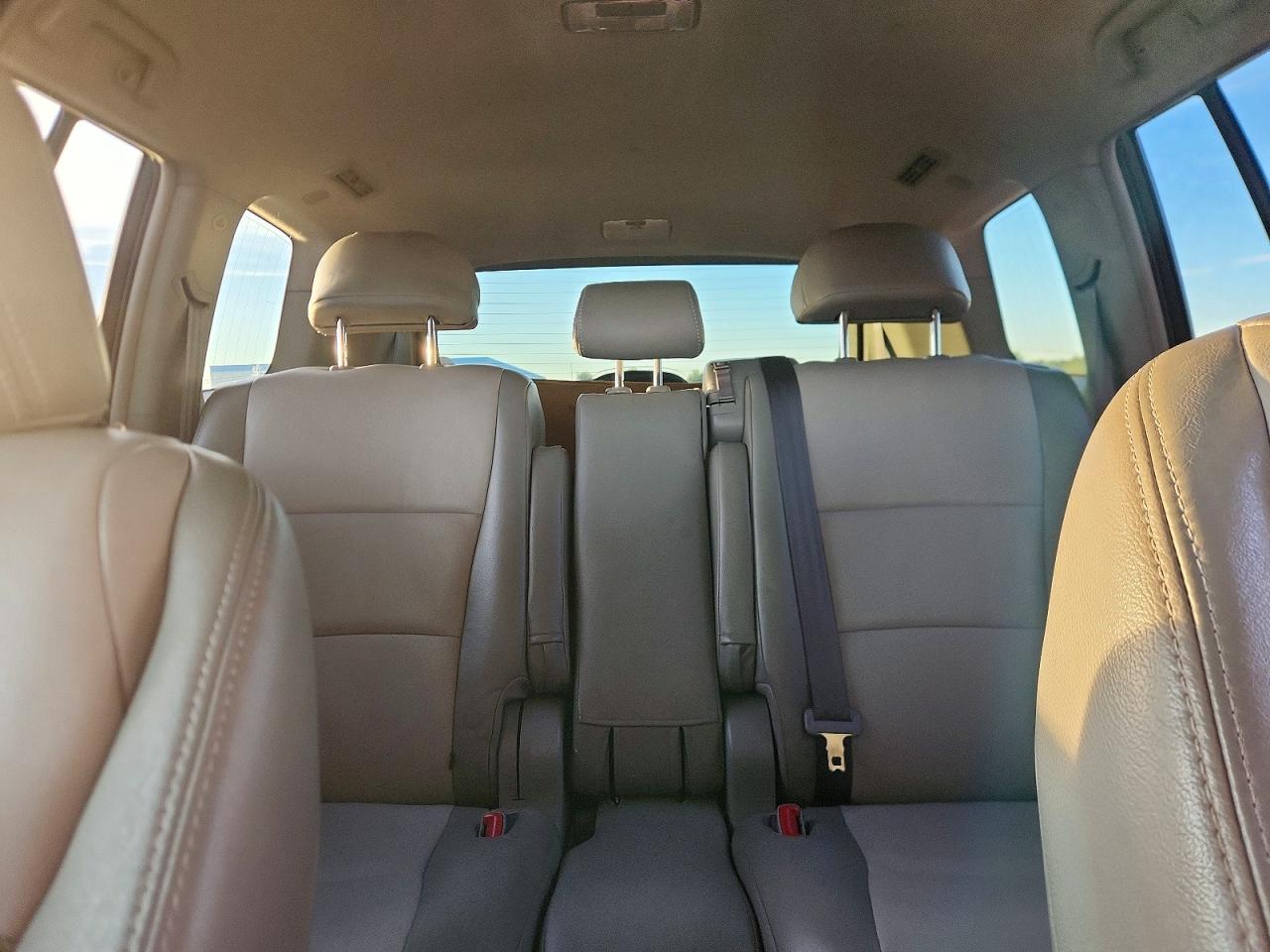 2013 Toyota Highlander Hybrid Gray vin: JTEBC3EH8D2016078