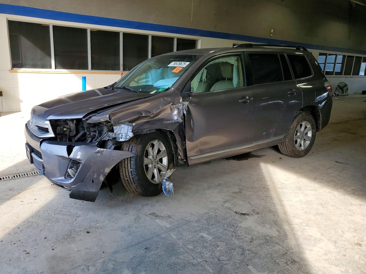 2013 Toyota Highlander Hybrid Base Gray vin: JTEBC3EH8D2018882