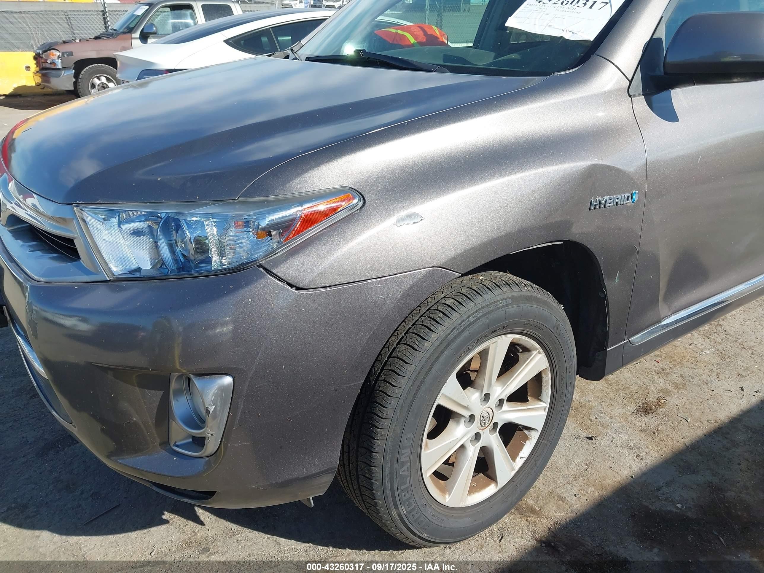 2011 Toyota Highlander Hybrid Base V6 Gray vin: JTEBC3EH9B2002249