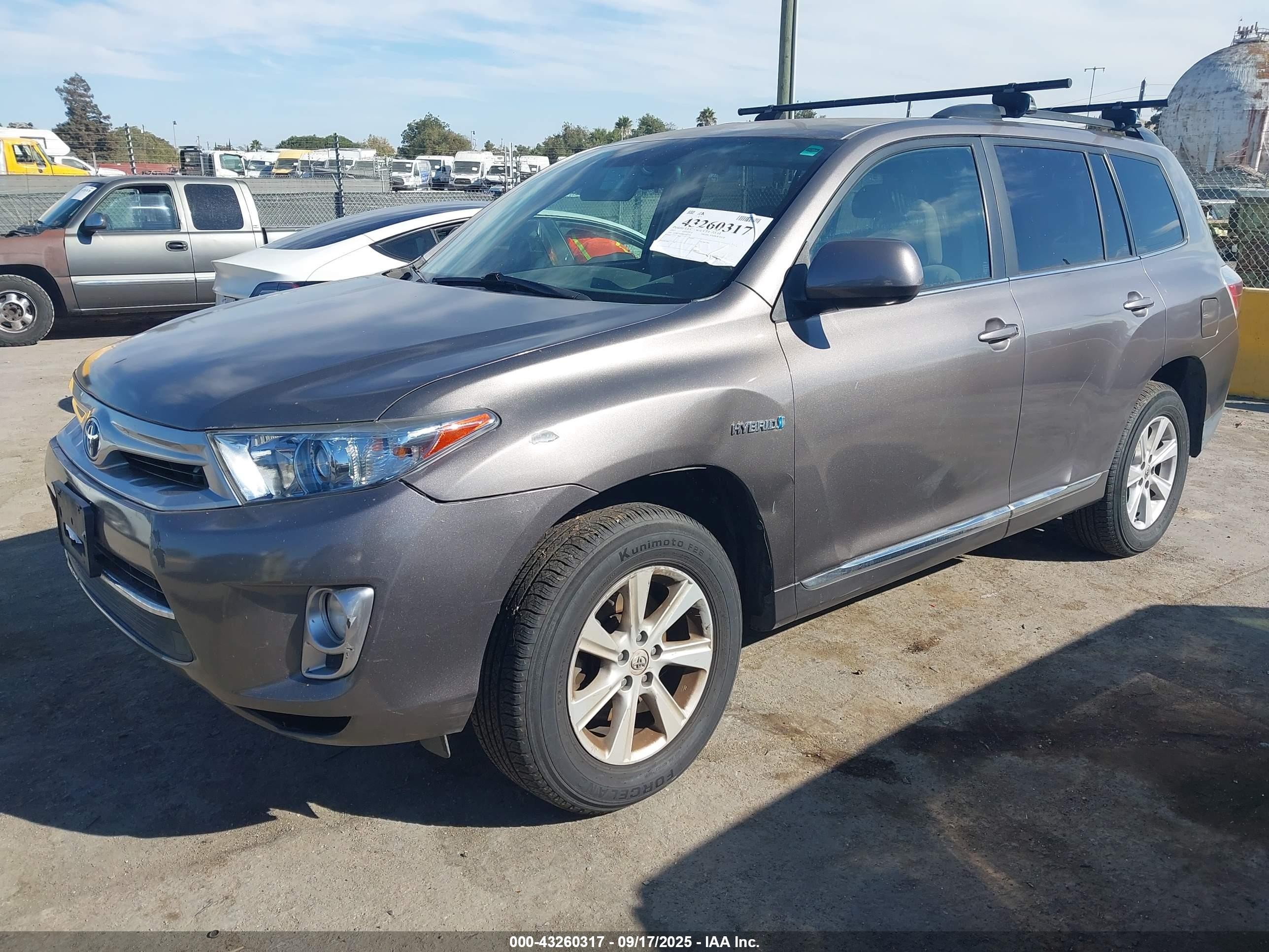 2011 Toyota Highlander Hybrid Base V6 Gray vin: JTEBC3EH9B2002249